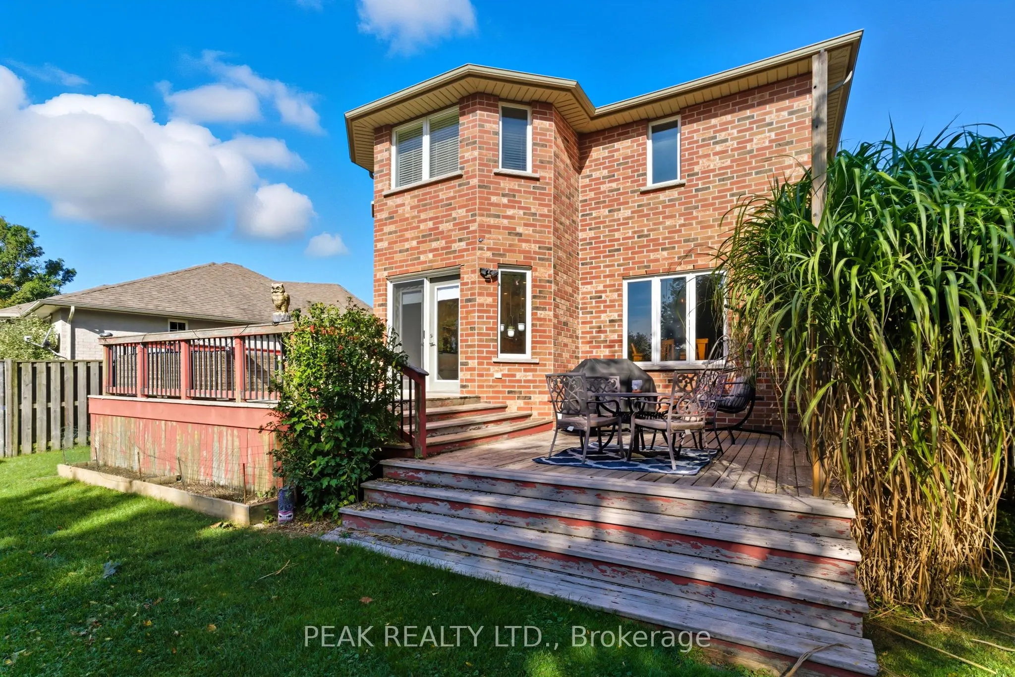 61 Harmer Crescent