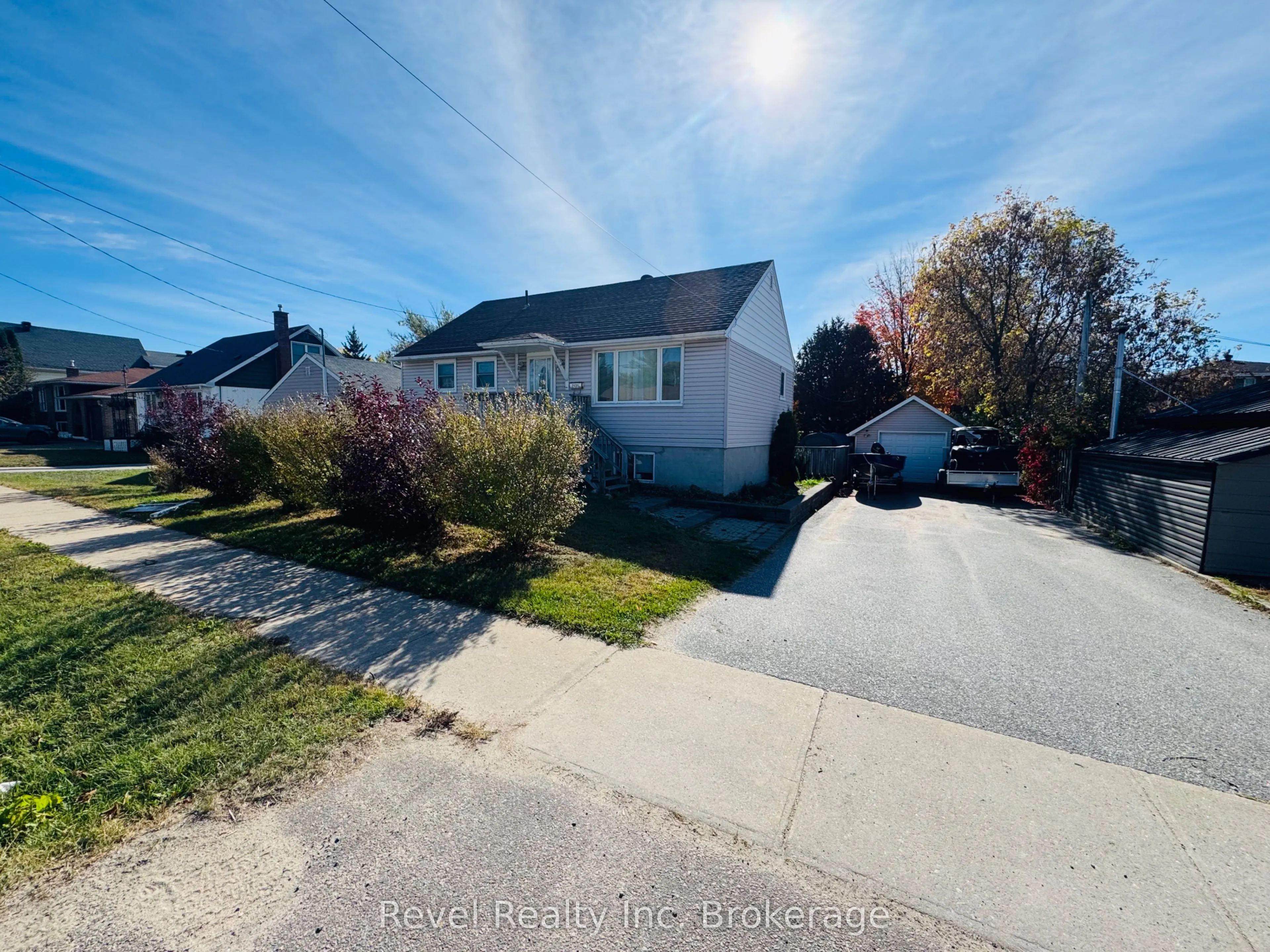 2131 Pearson Street