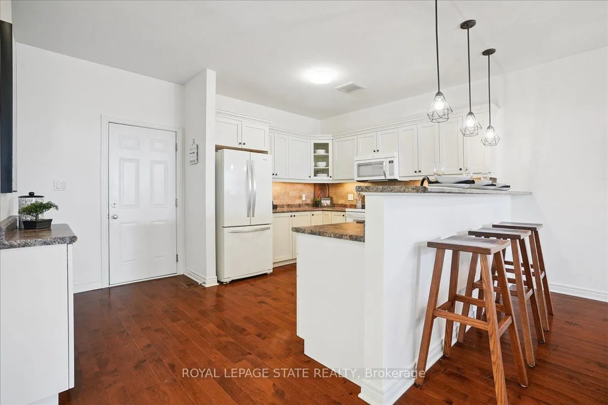 4314 Lindsey Crescent