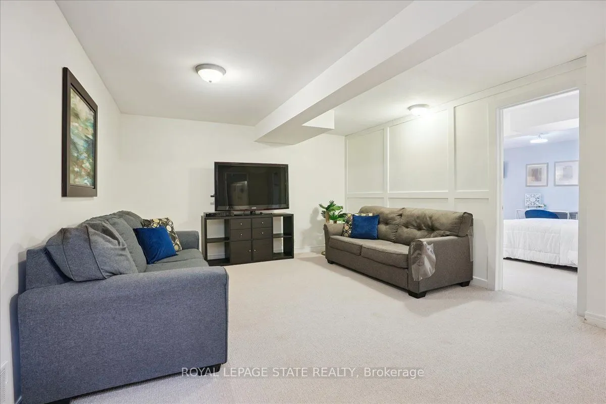 4314 Lindsey Crescent
