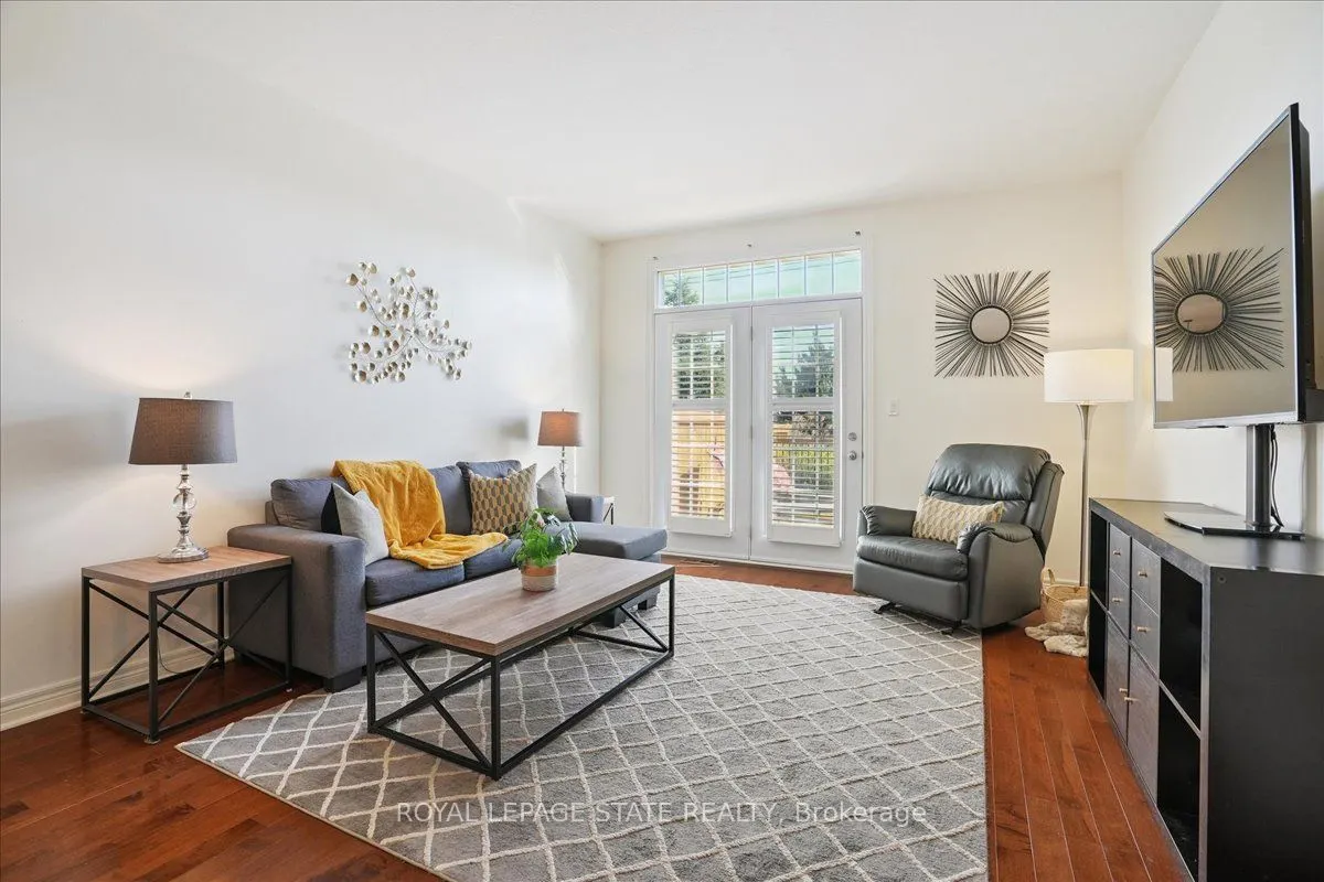 4314 Lindsey Crescent