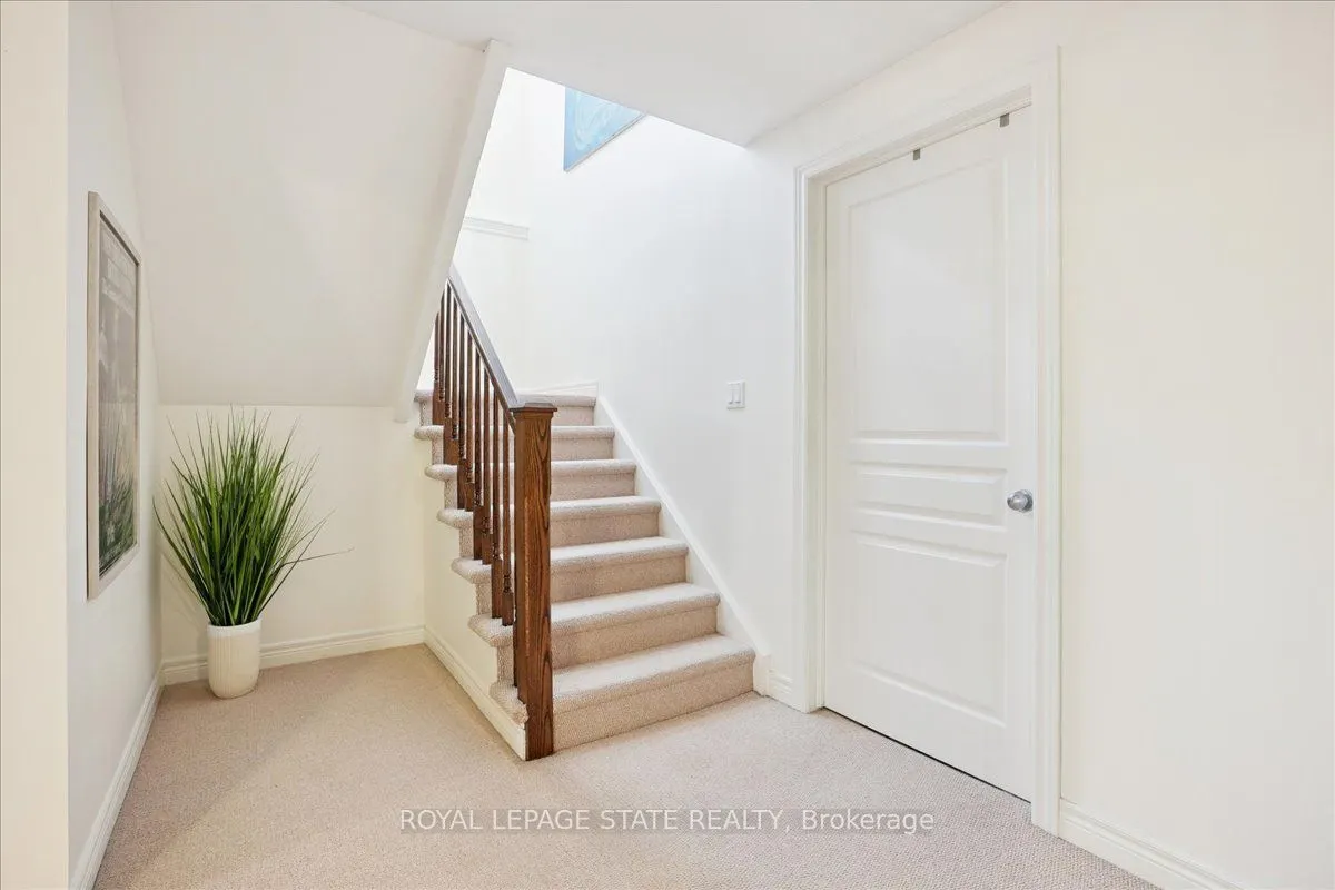 4314 Lindsey Crescent