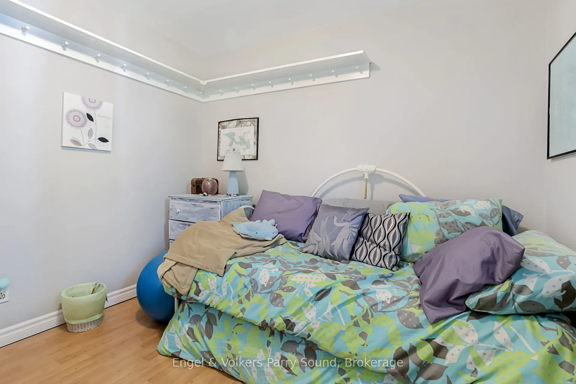 34 Gordon Point Road