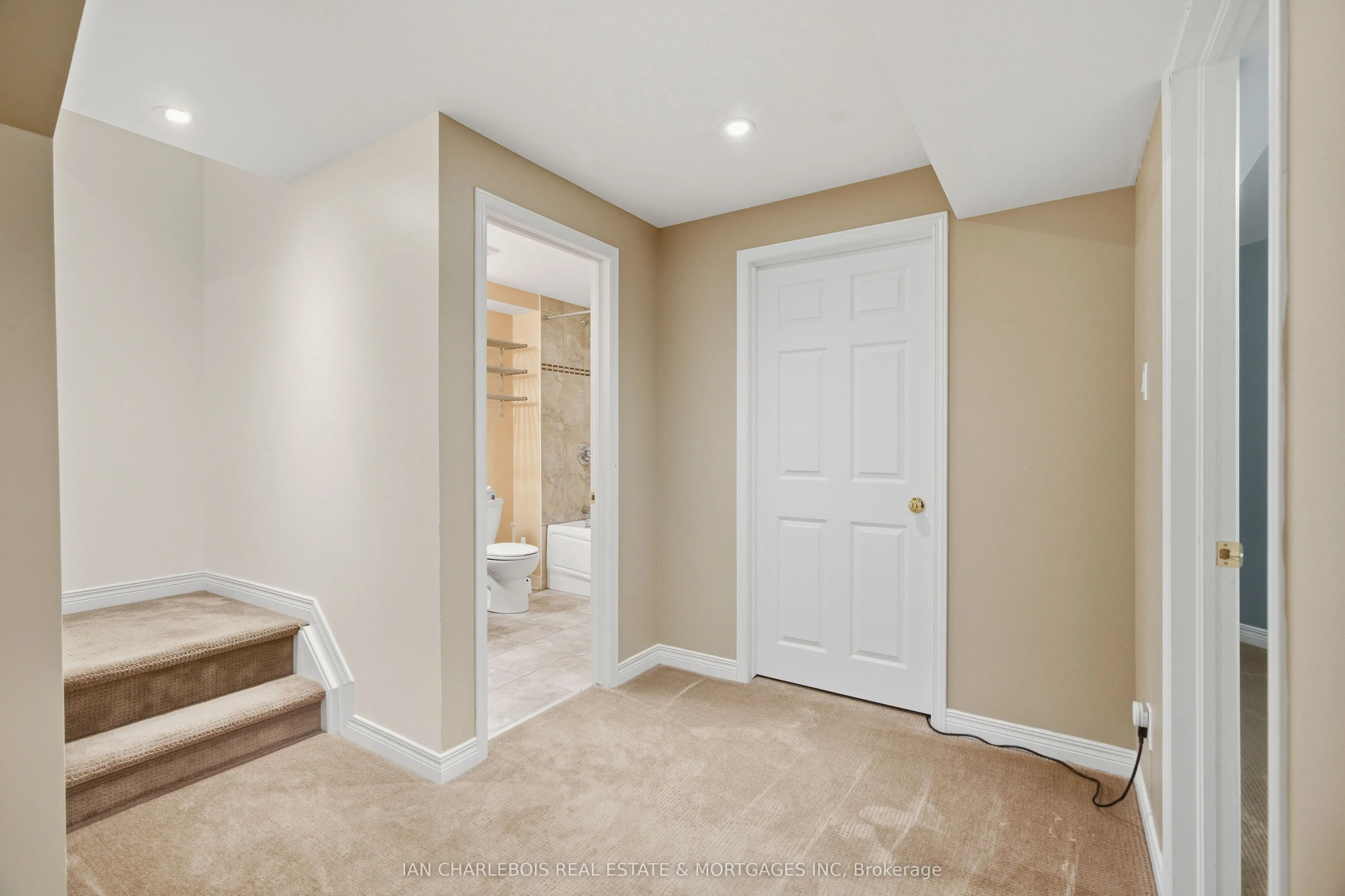 42 Bellingham Place