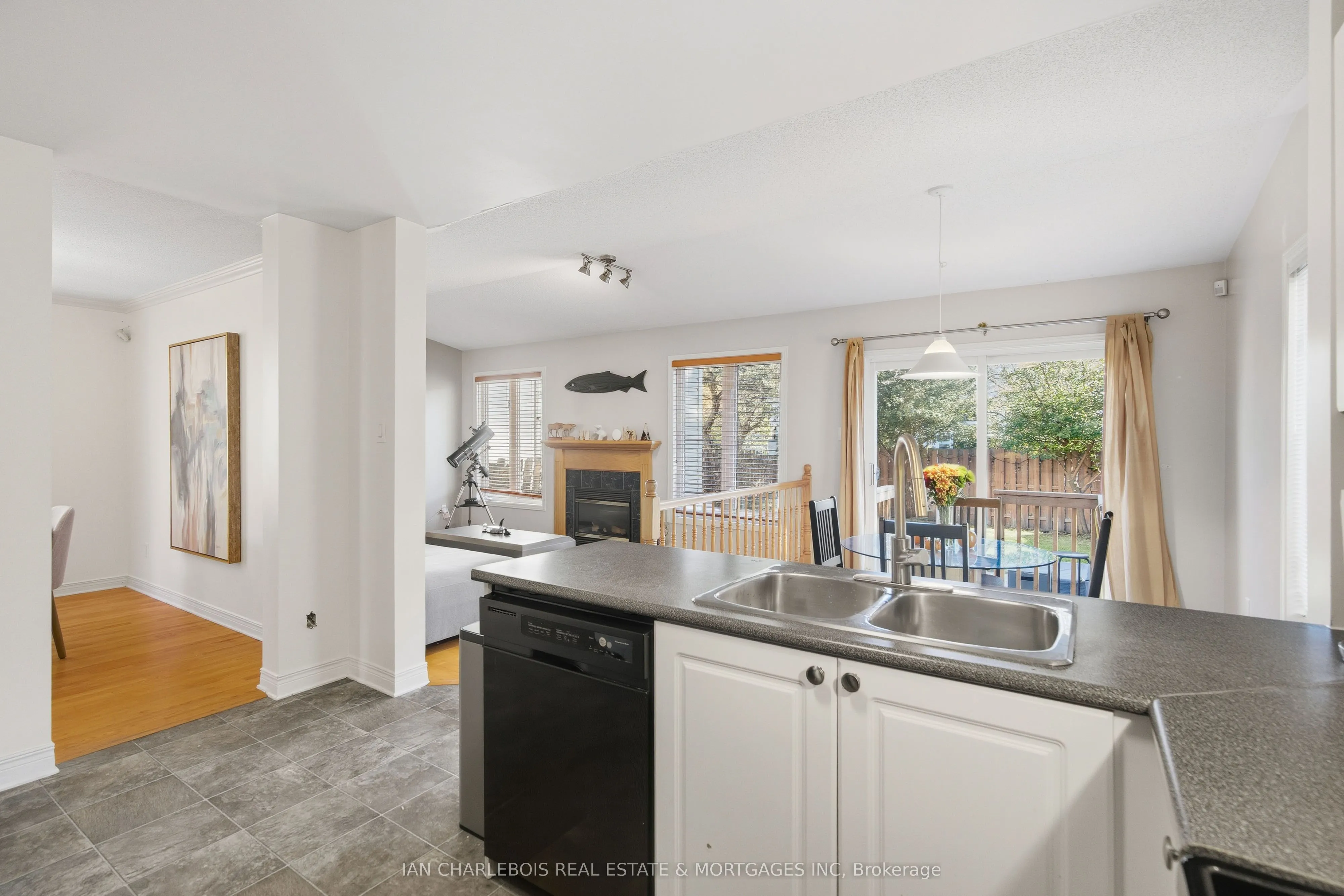 42 Bellingham Place