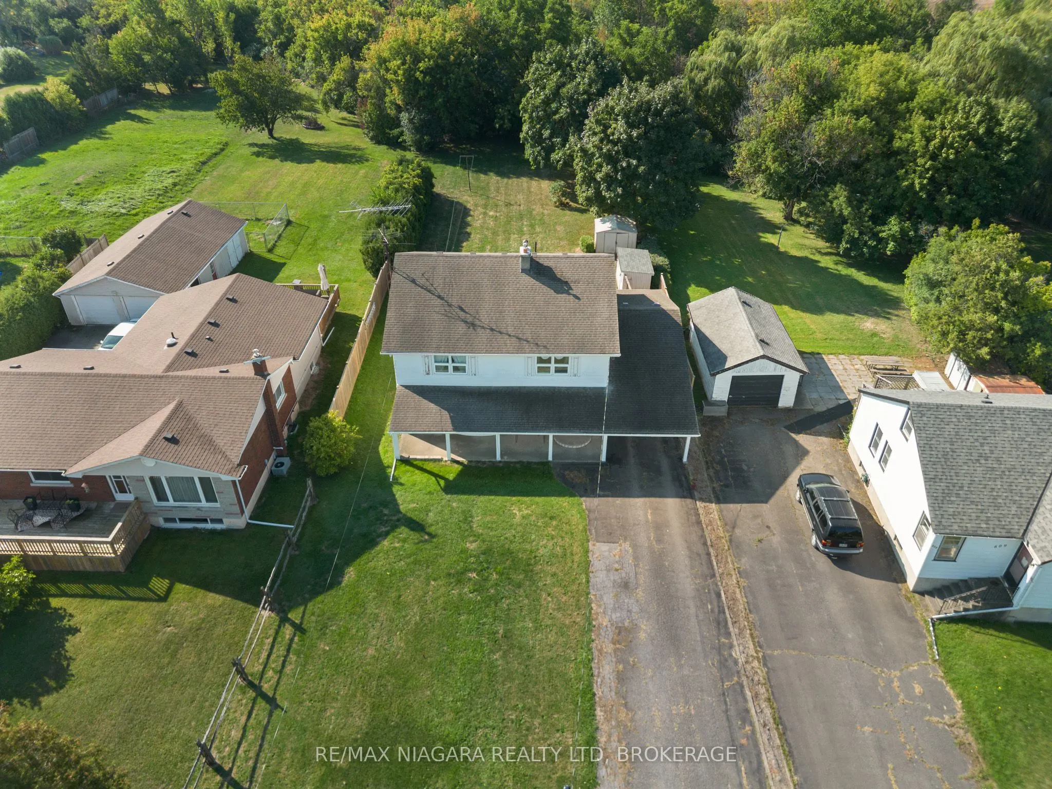 613 Queenston Road