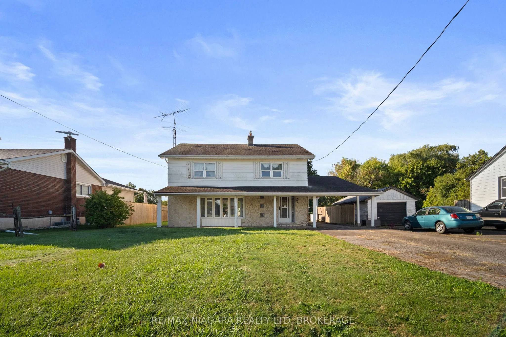 613 Queenston Road