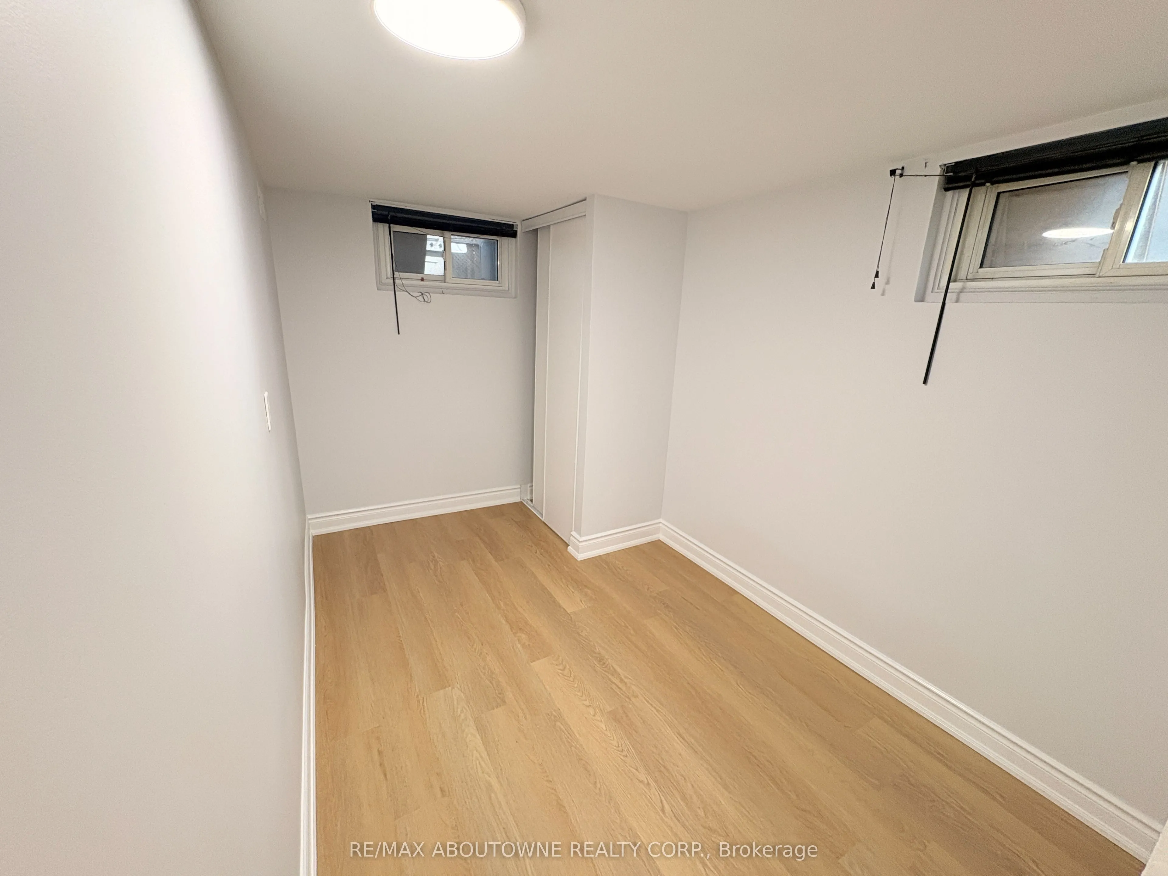 202 Victoria Road N, #Basement