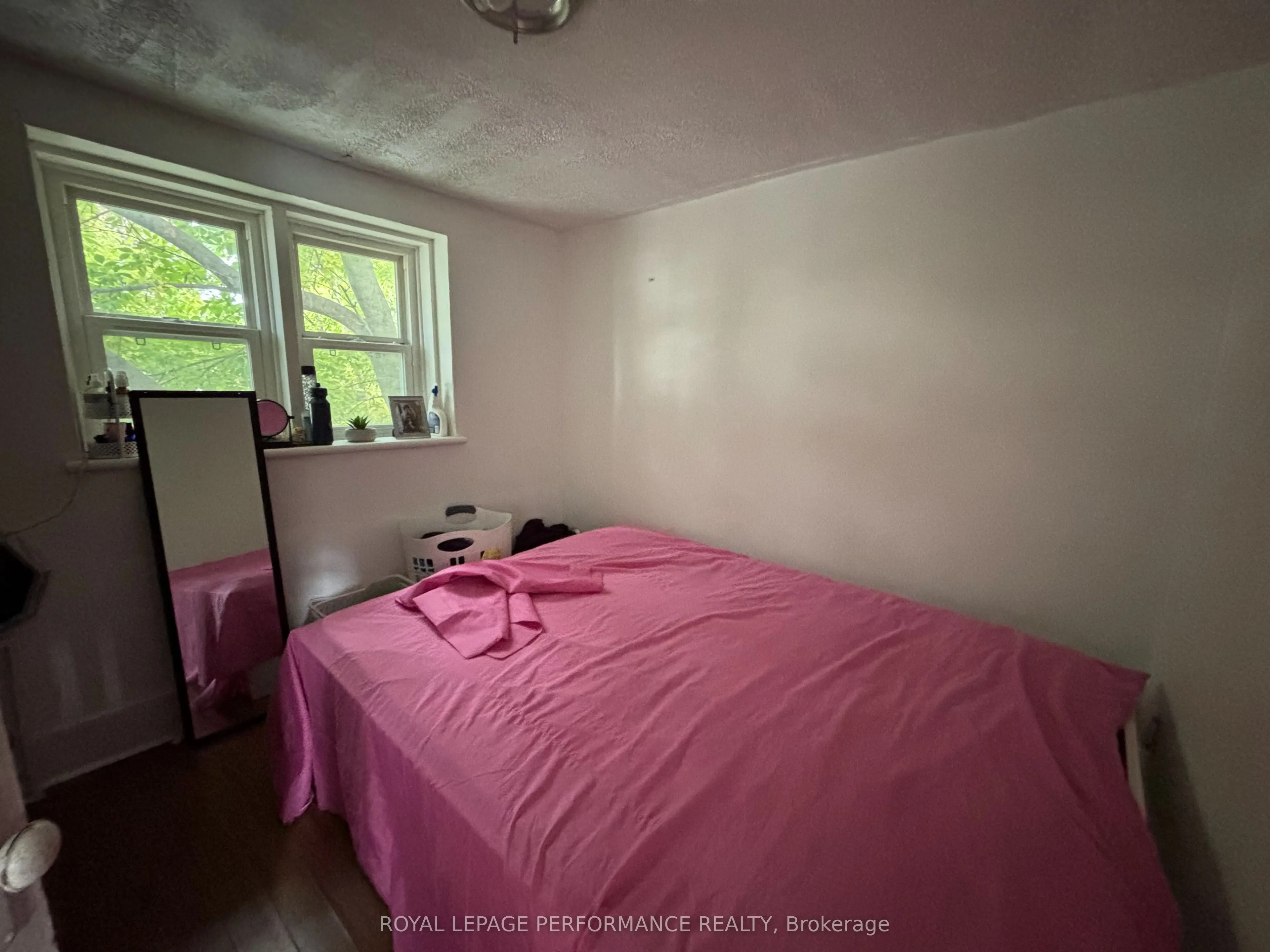 345 Gloucester St N Street N