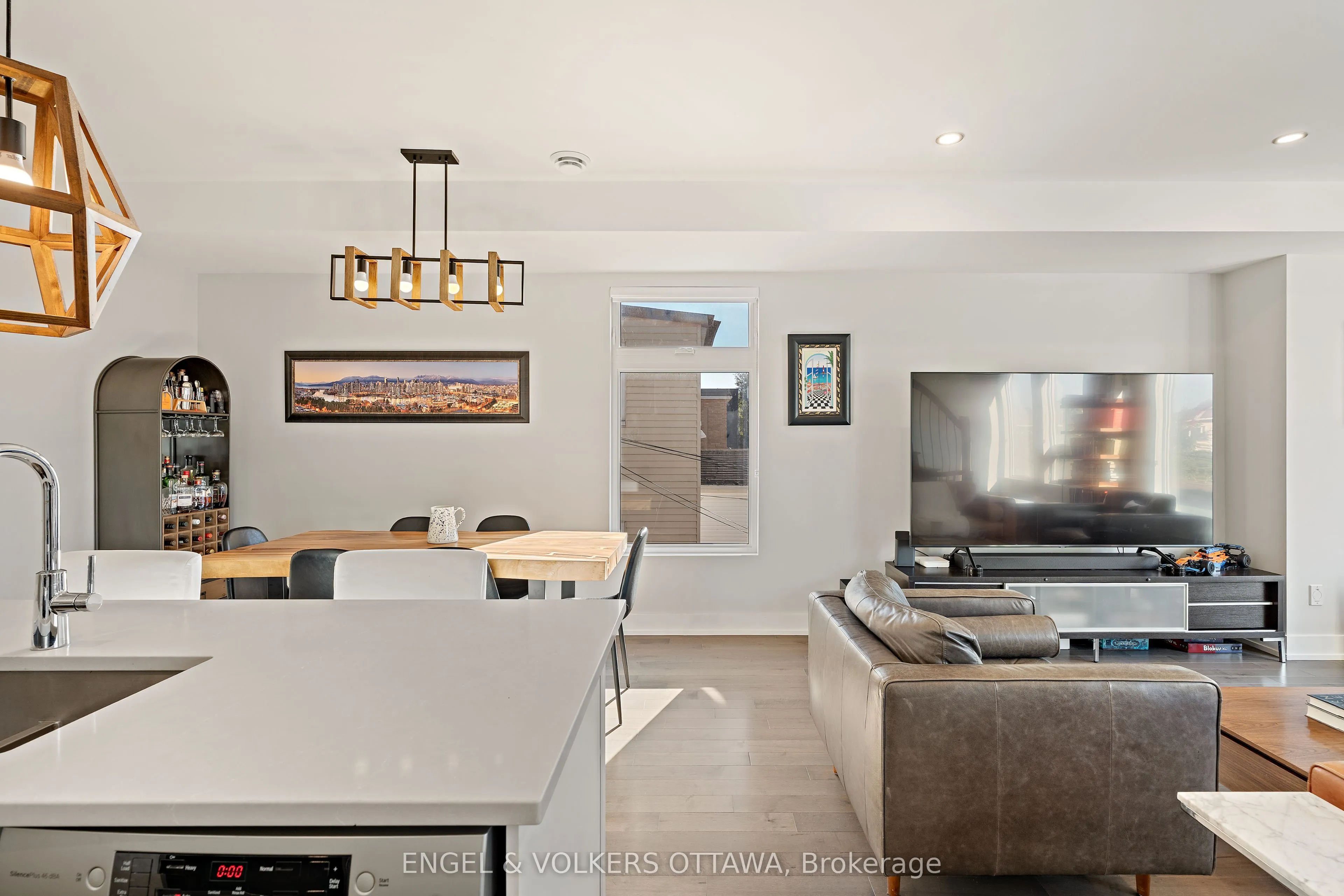 68 Jolliet Avenue