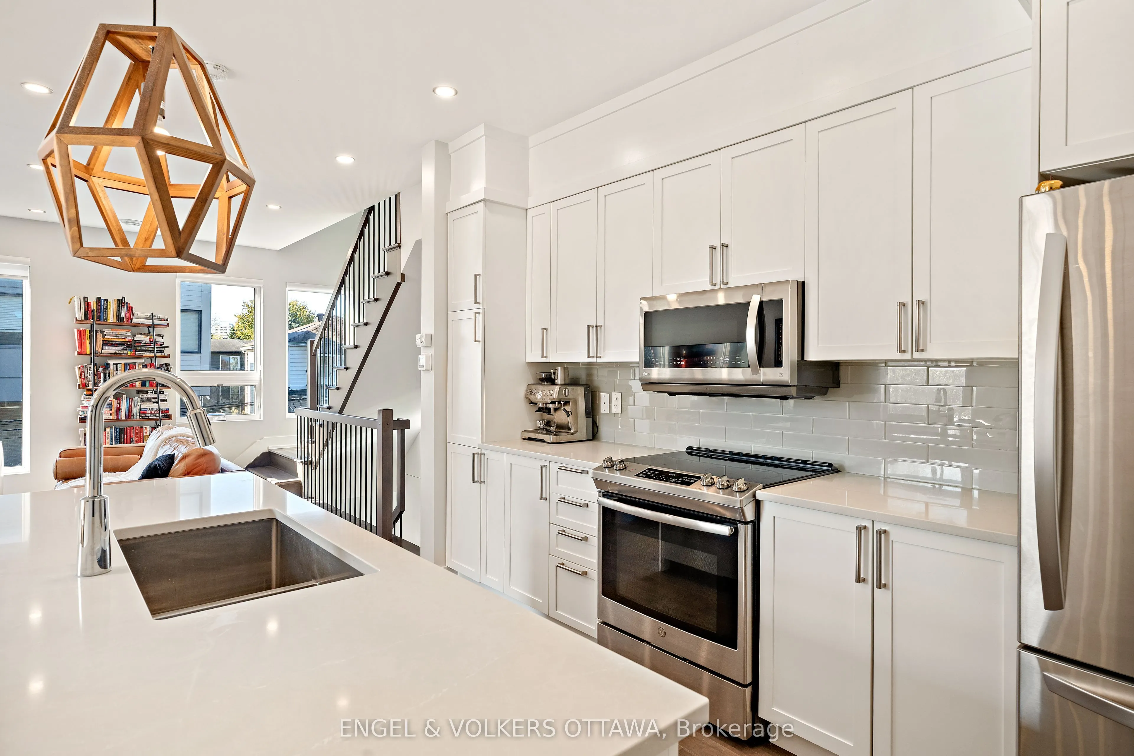 68 Jolliet Avenue