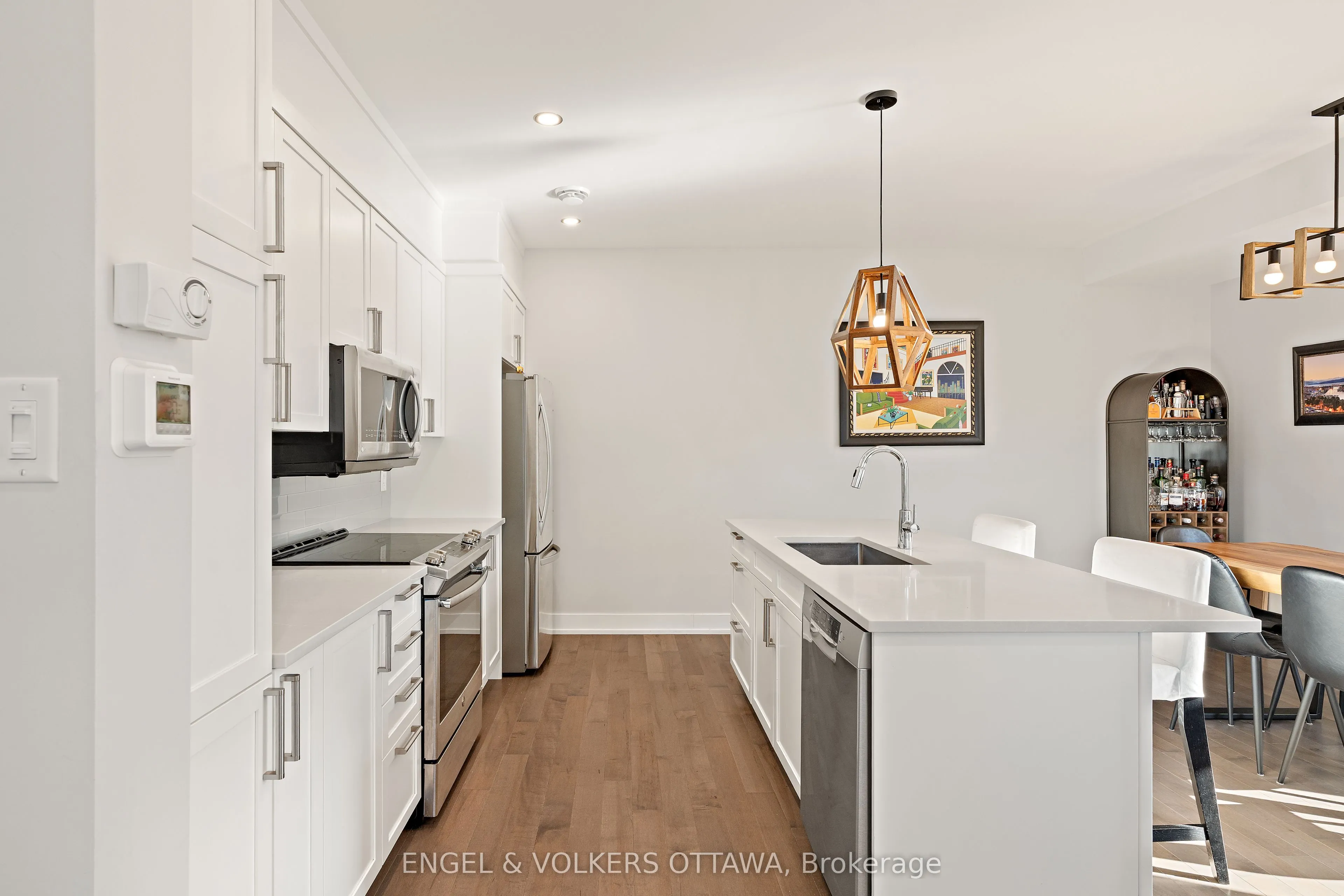 68 Jolliet Avenue