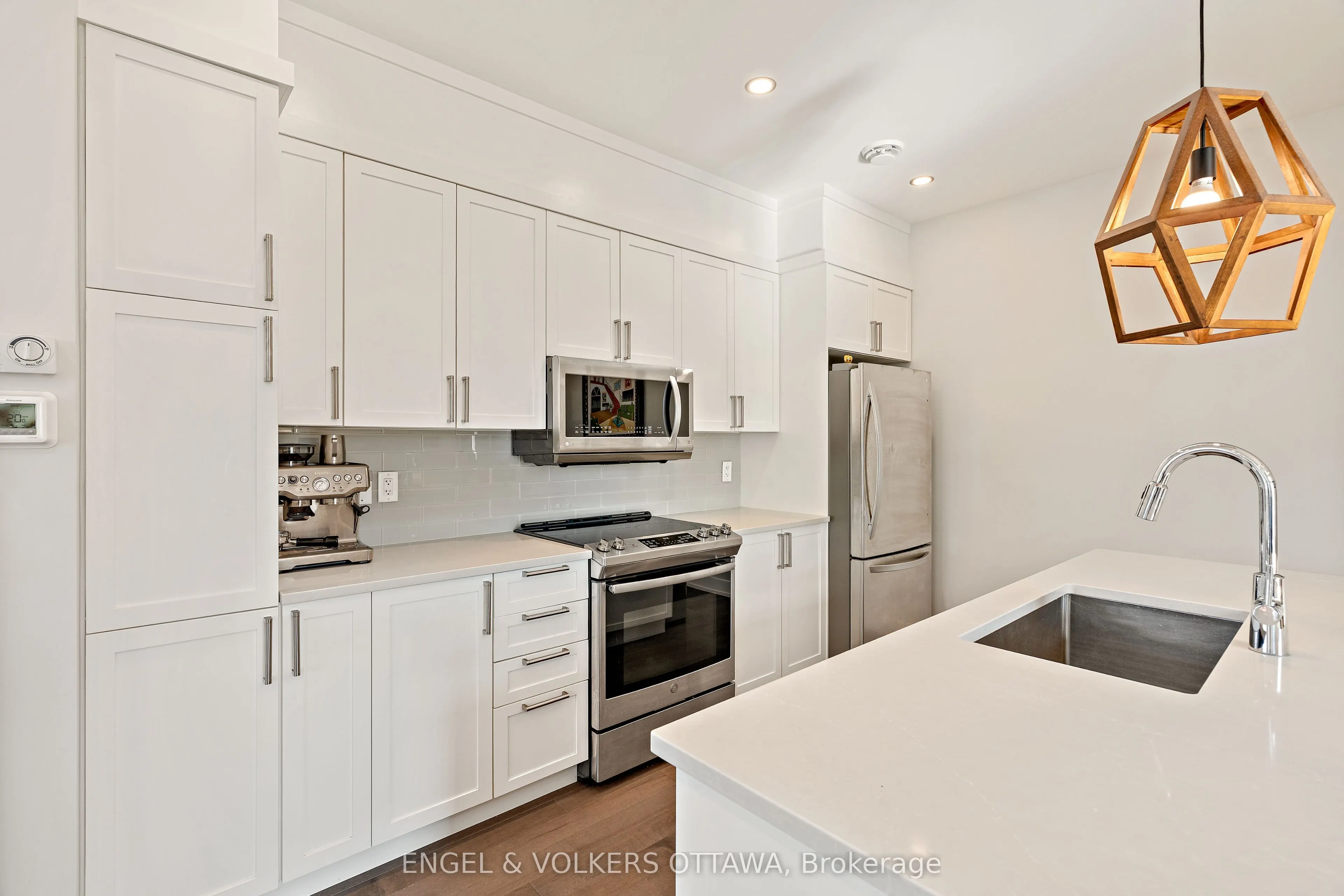 68 Jolliet Avenue