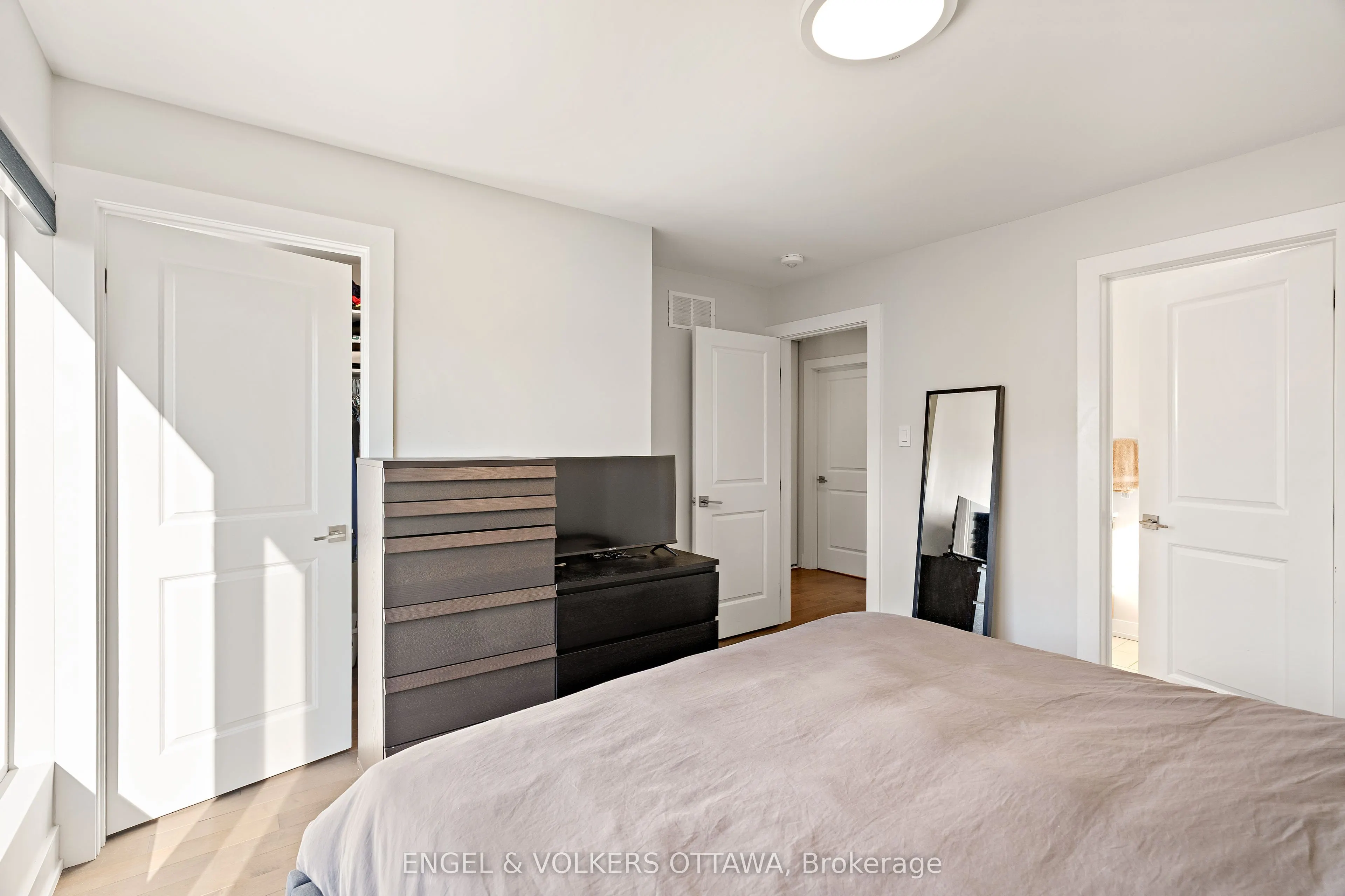 68 Jolliet Avenue