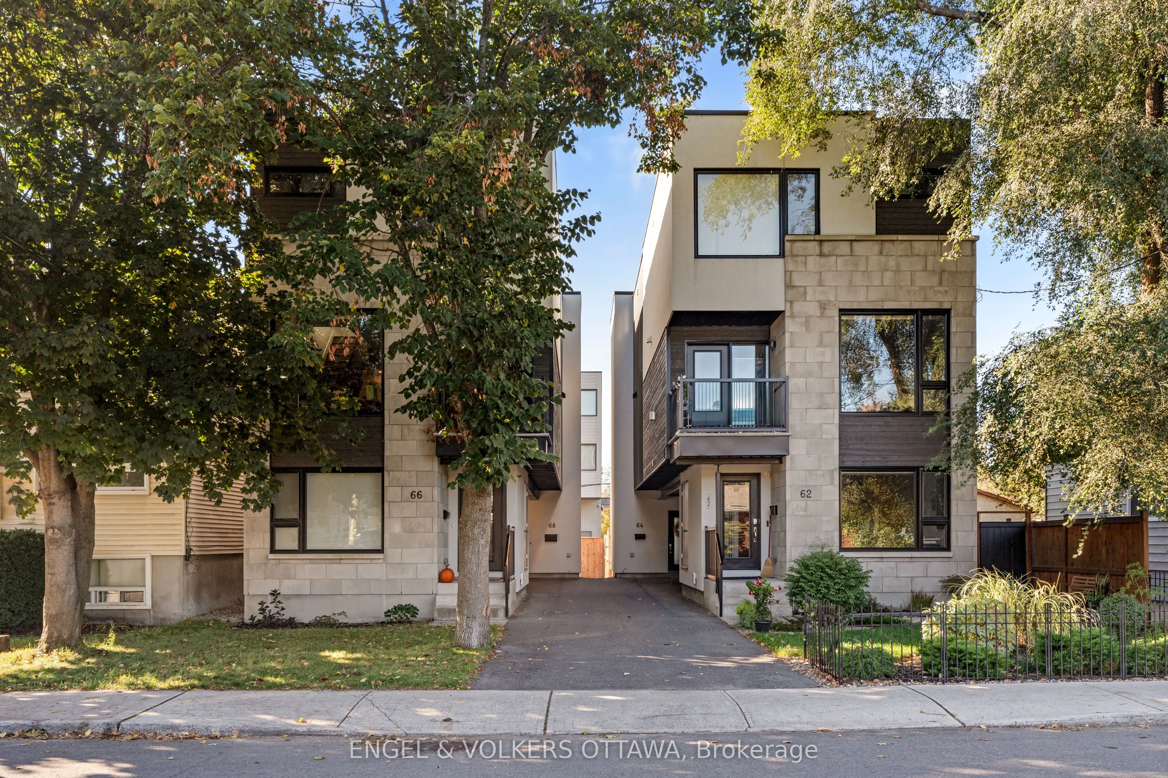 68 Jolliet Avenue