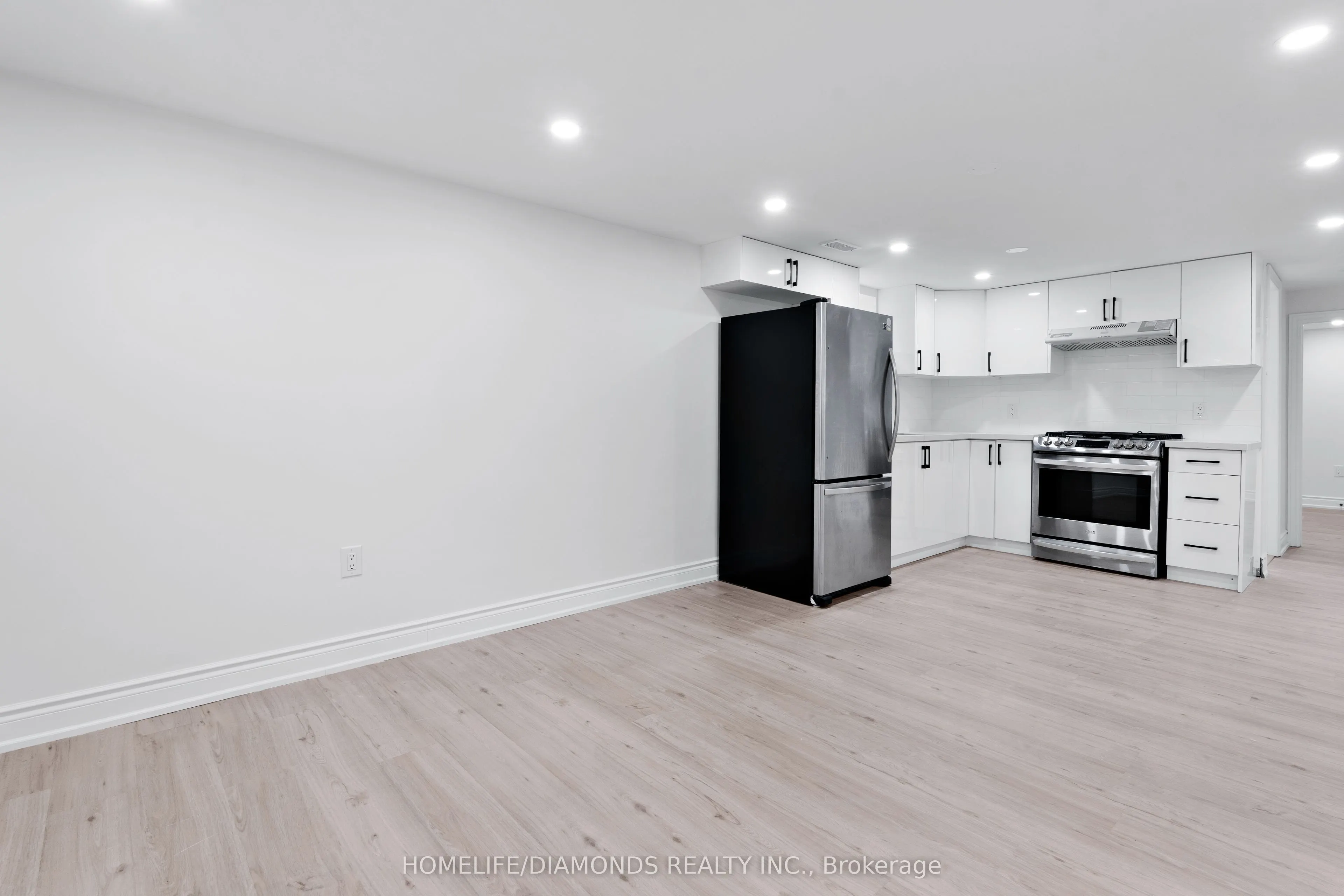 210 MACKAN Street