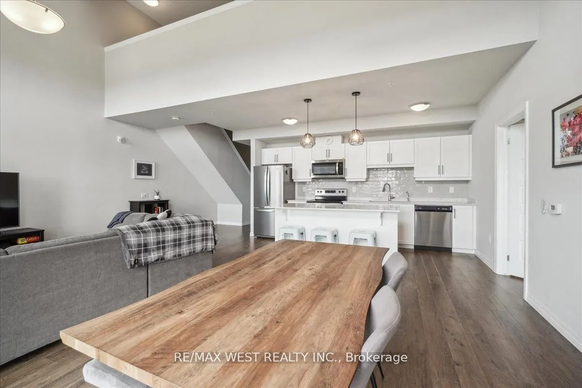 35 Kingsbury Square, #413