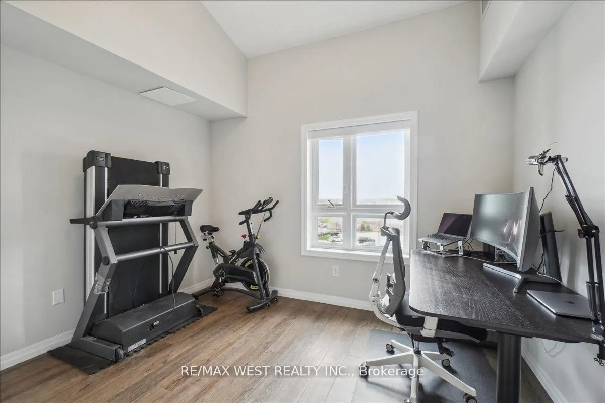 35 Kingsbury Square, #413