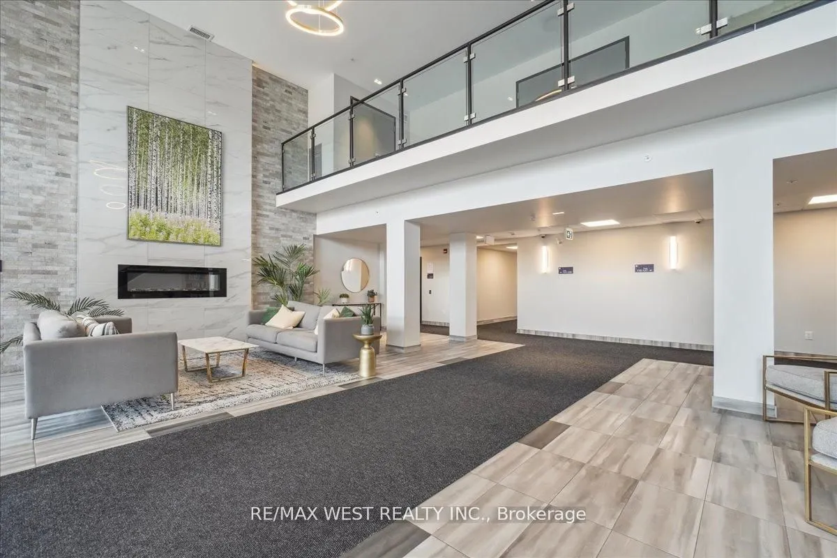 35 Kingsbury Square, #413