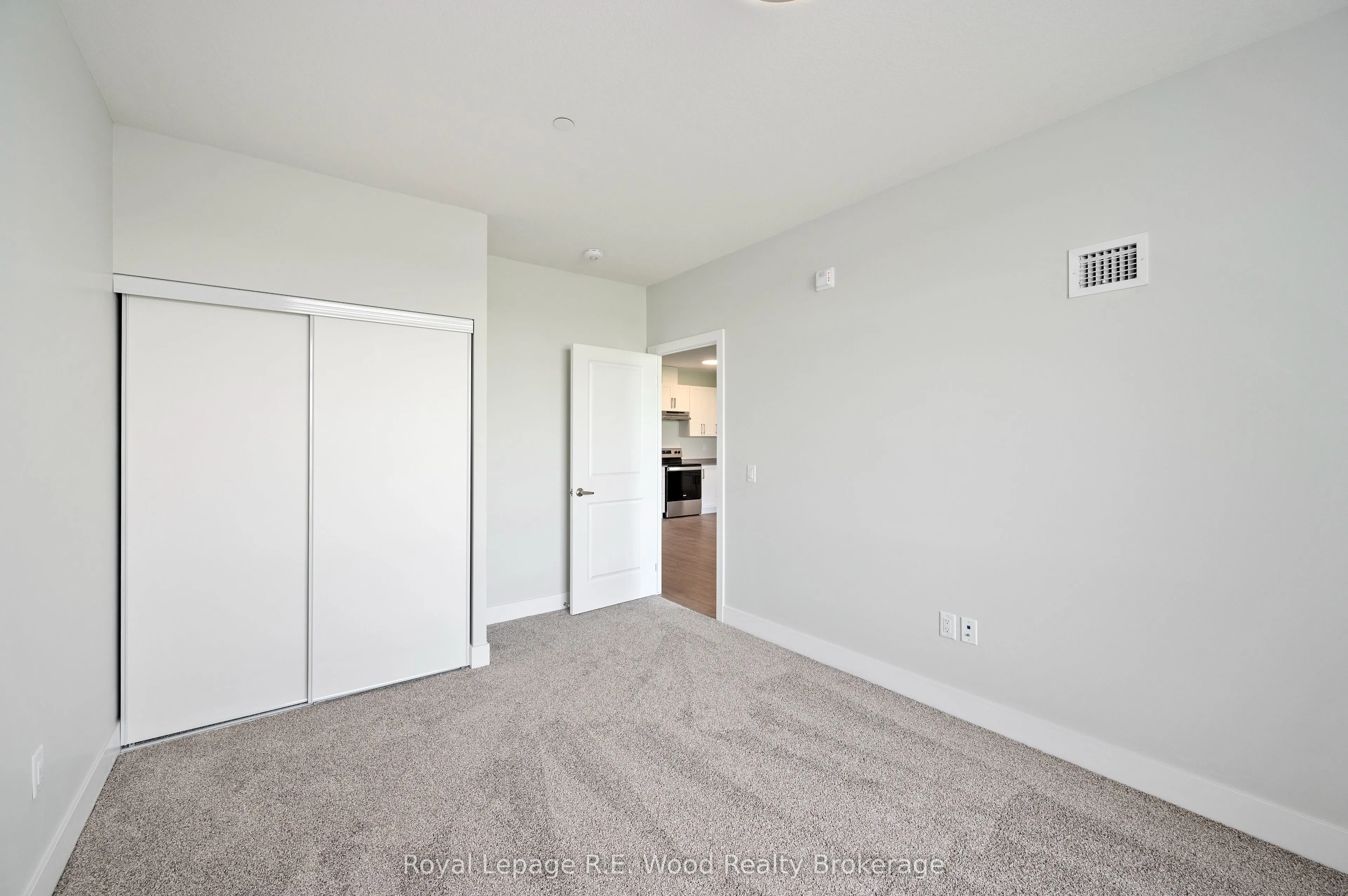 98 King Street, #102