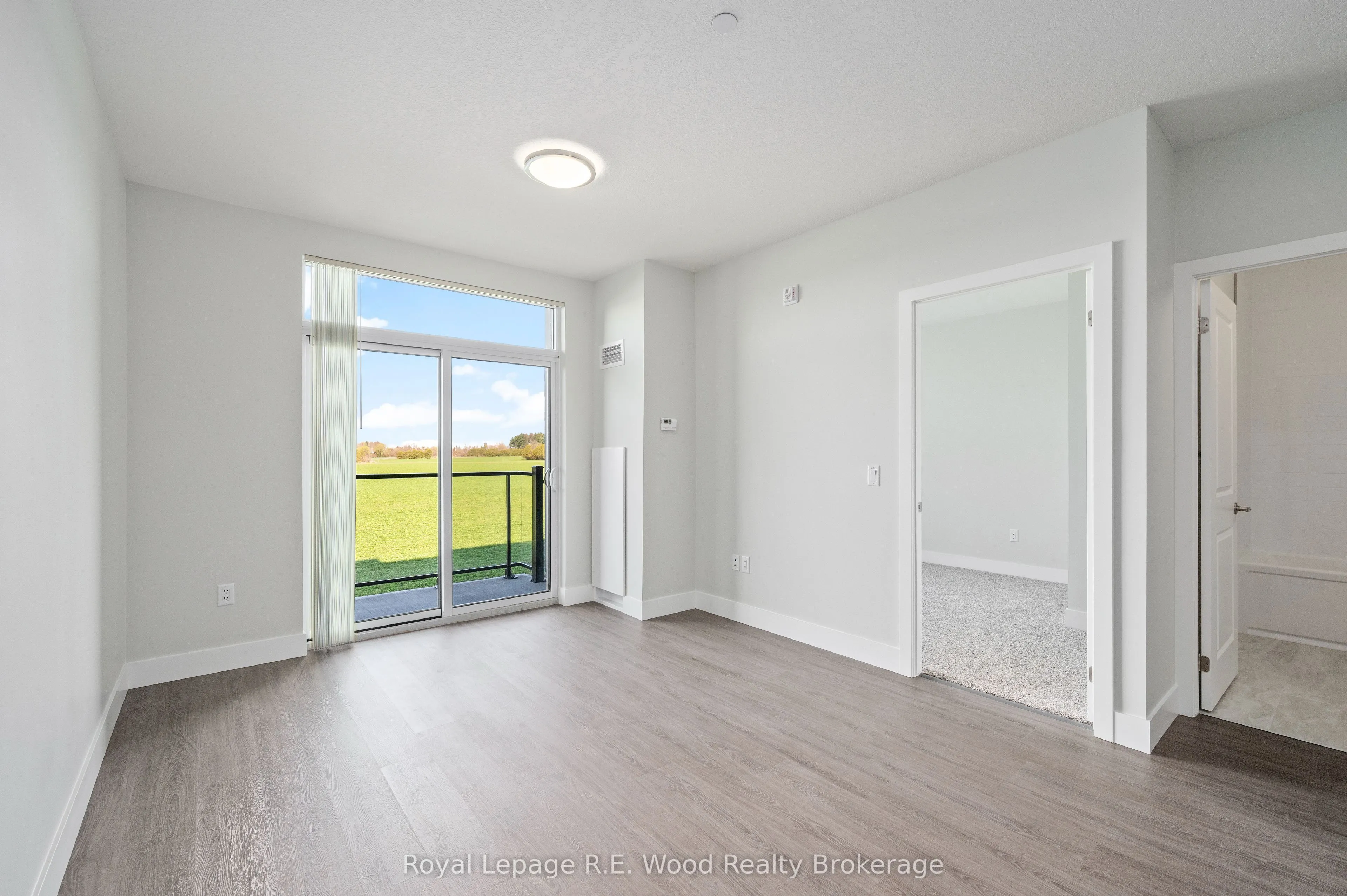 98 King Street, #102