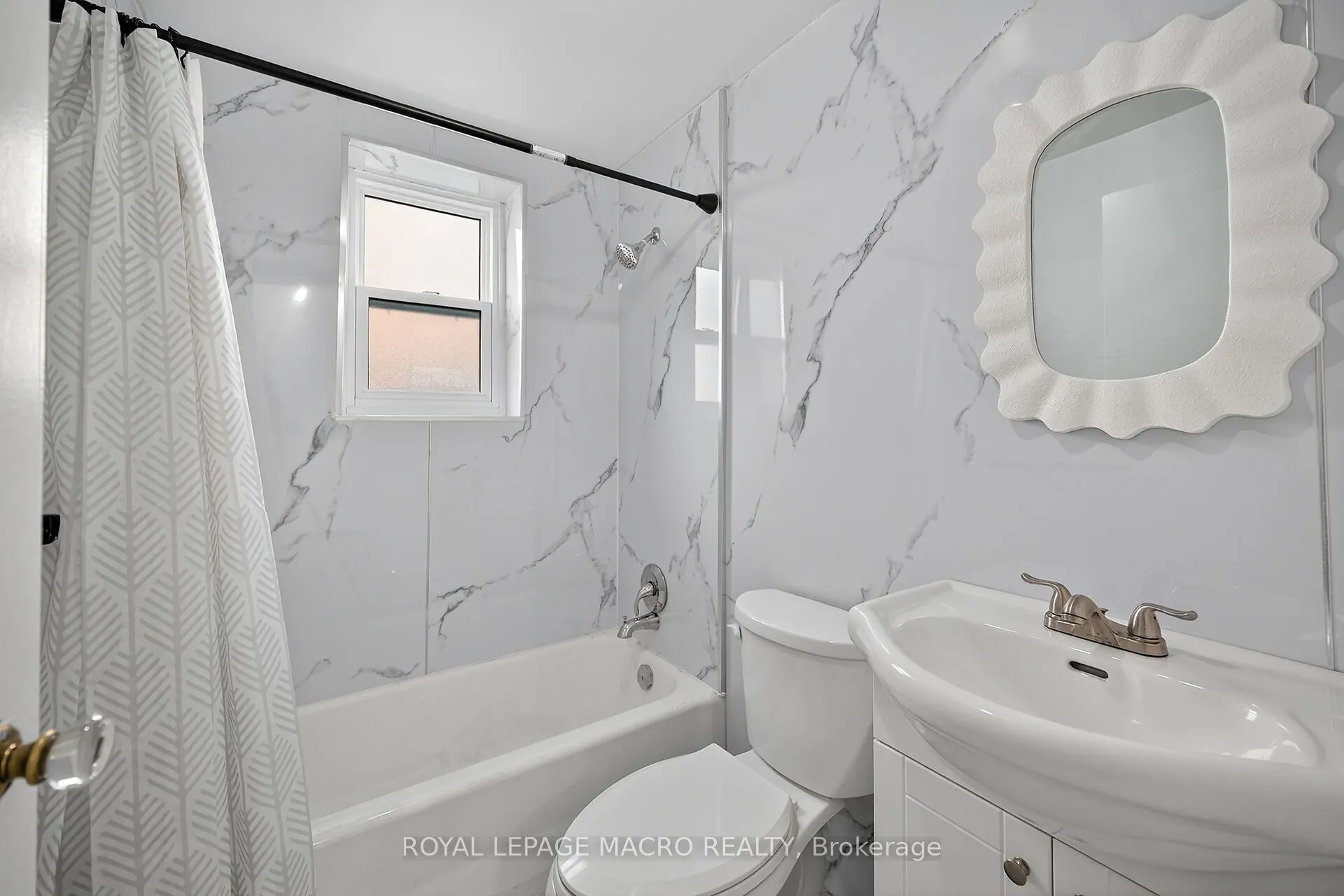 5 Applewood Avenue, #1