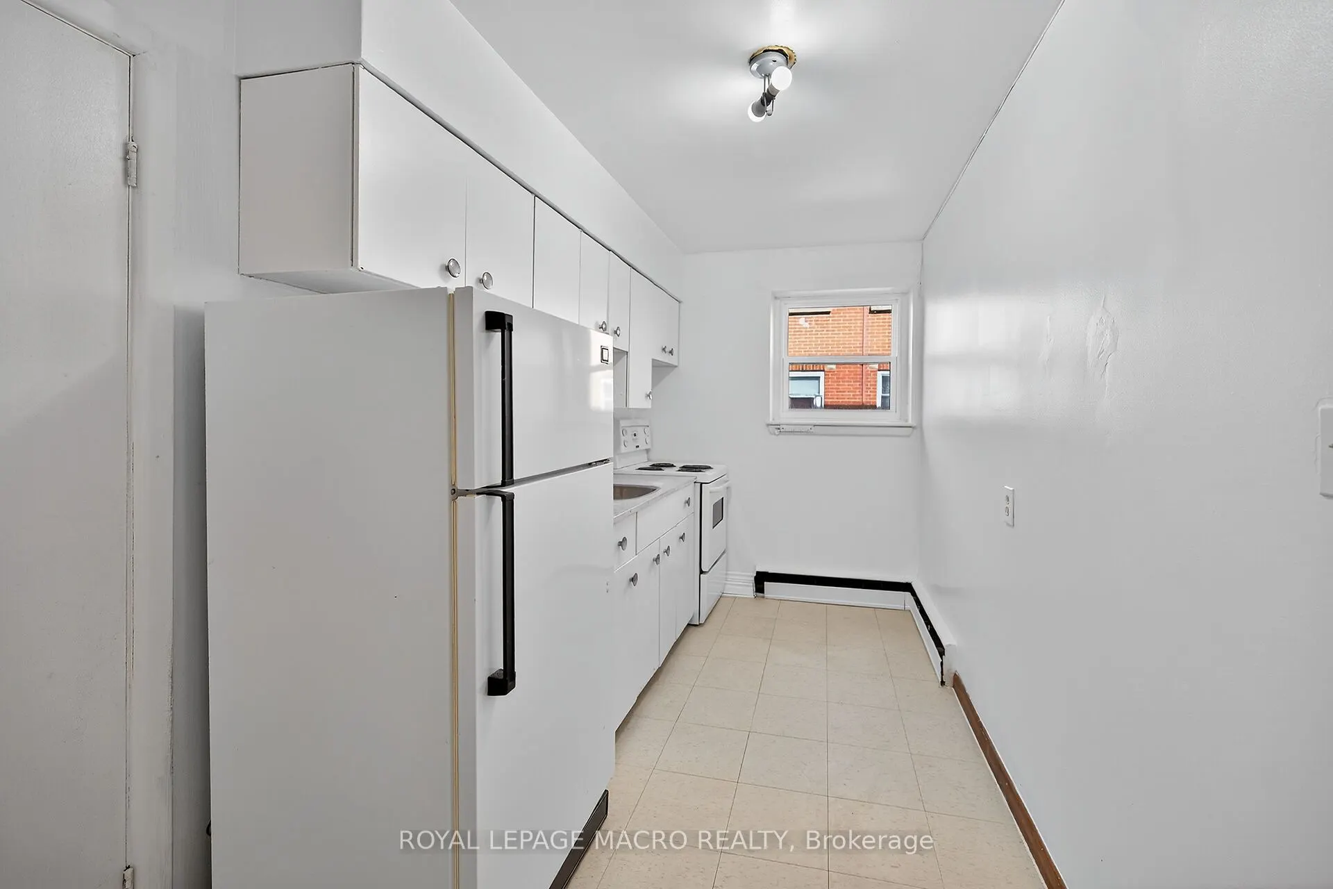 5 Applewood Avenue, #1