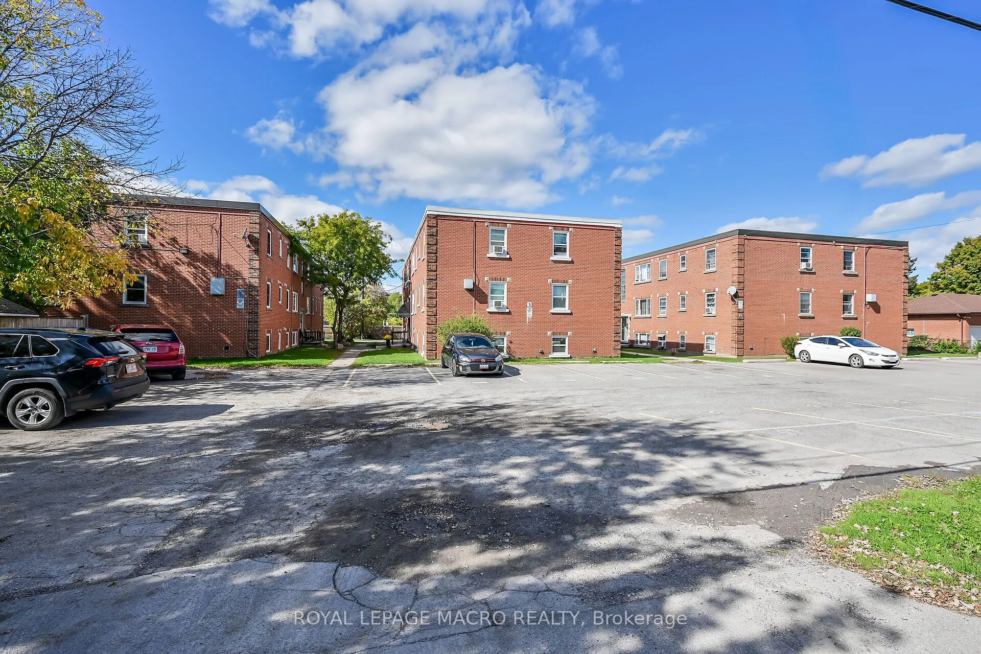 5 Applewood Avenue, #1