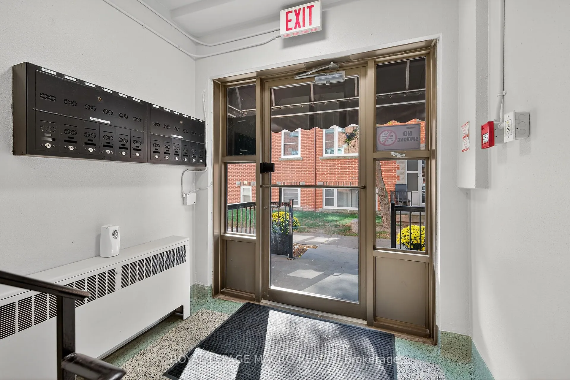 5 Applewood Avenue, #1