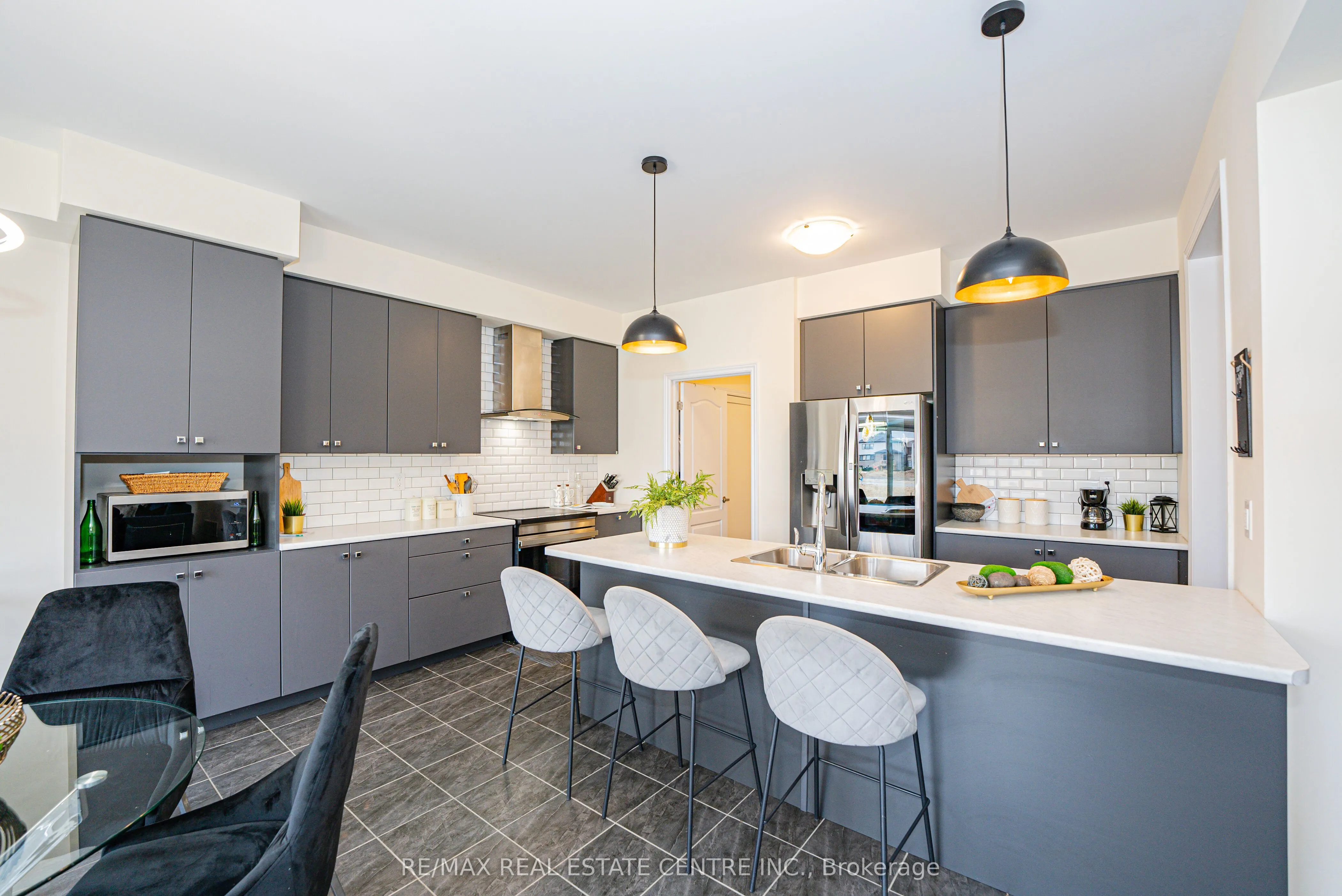 22 Oaktree Drive