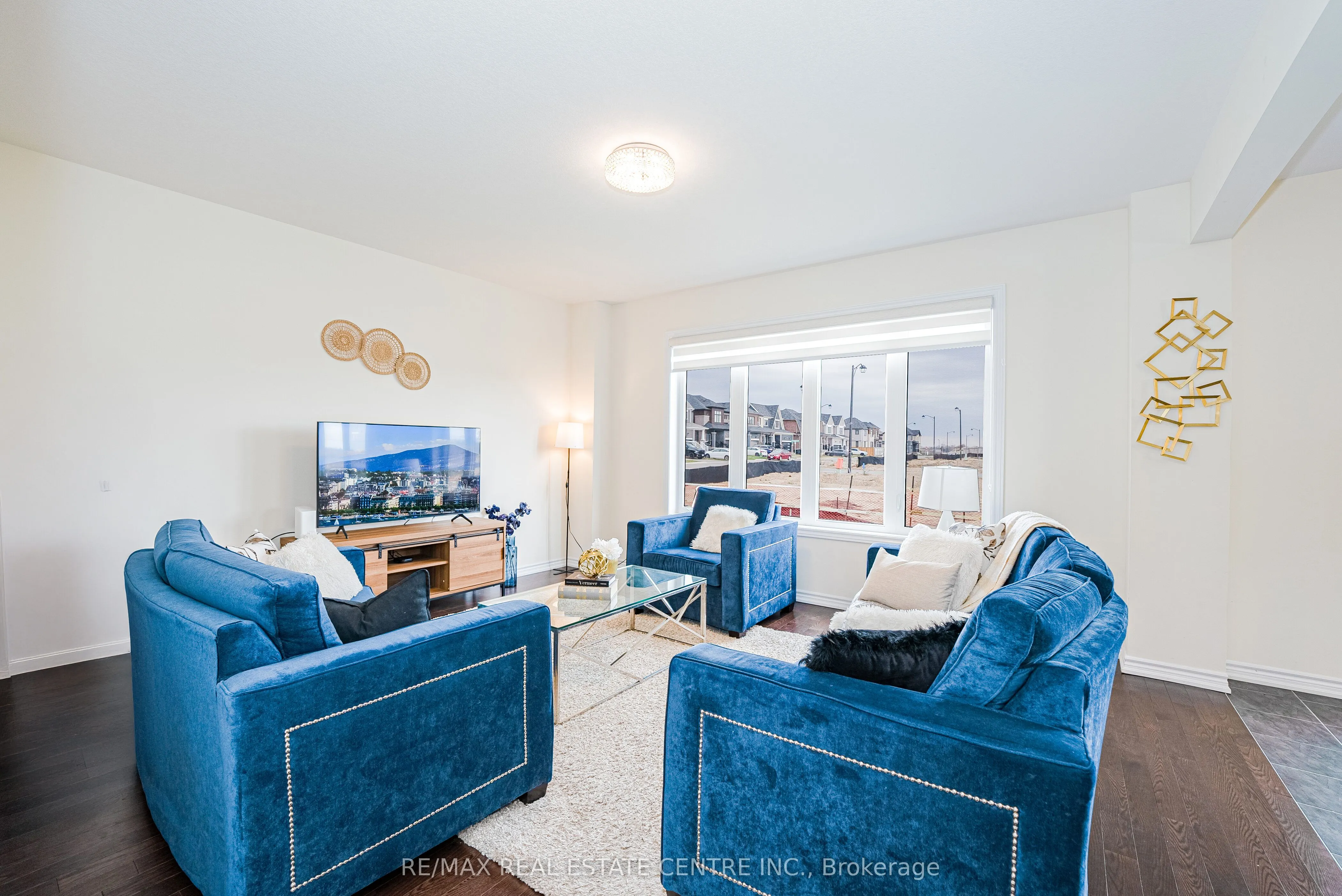 22 Oaktree Drive
