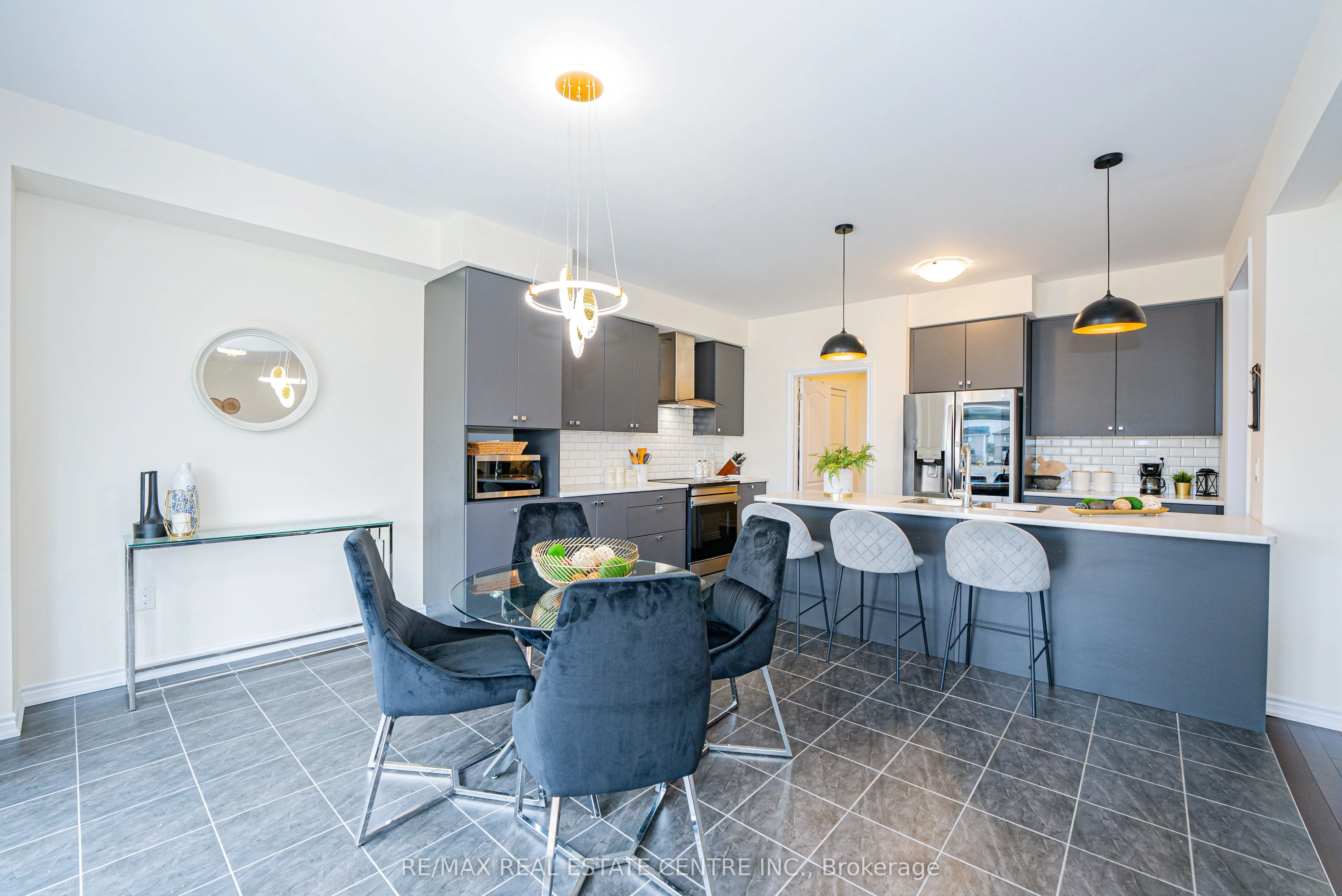 22 Oaktree Drive