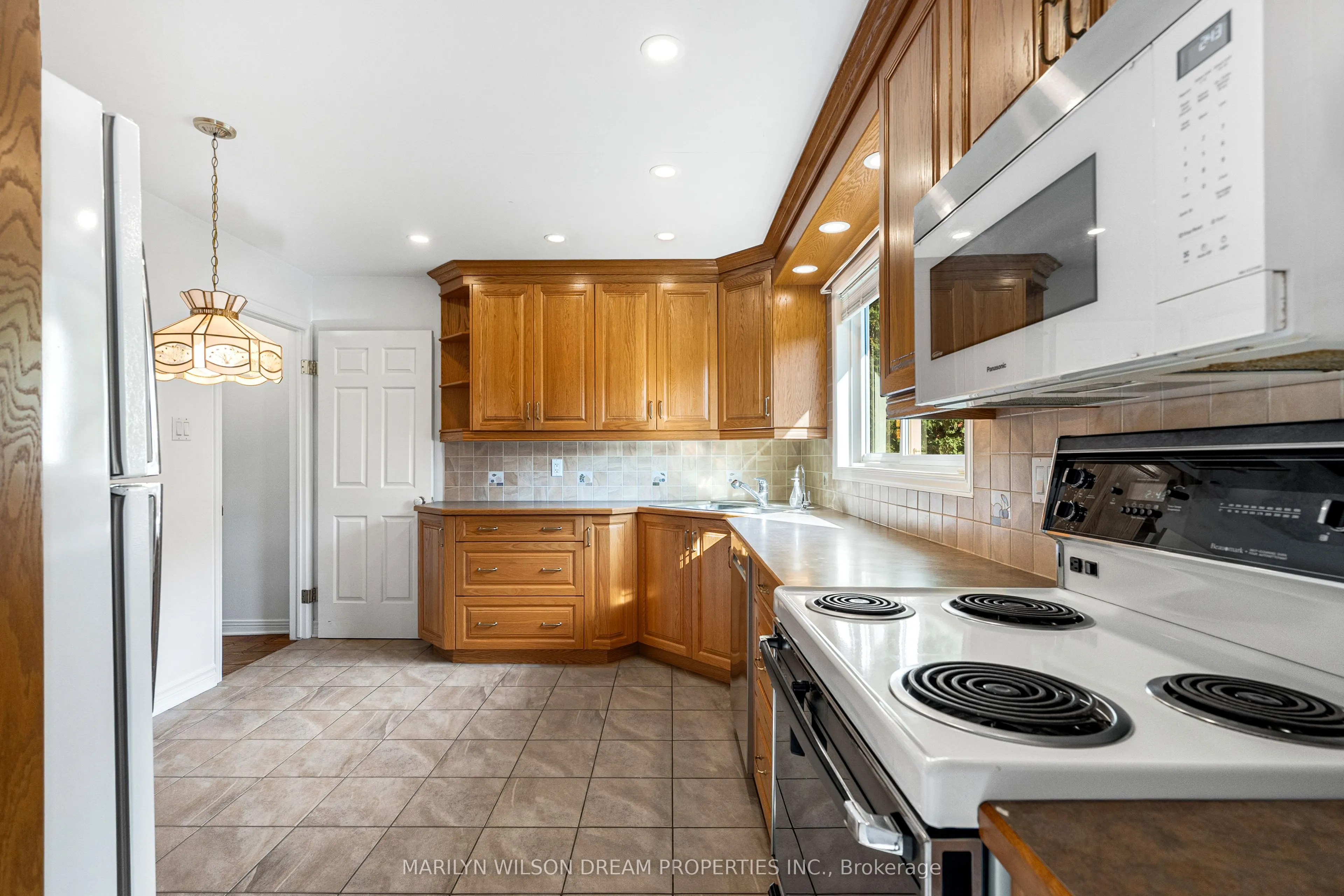 1150 Bordeau Grove