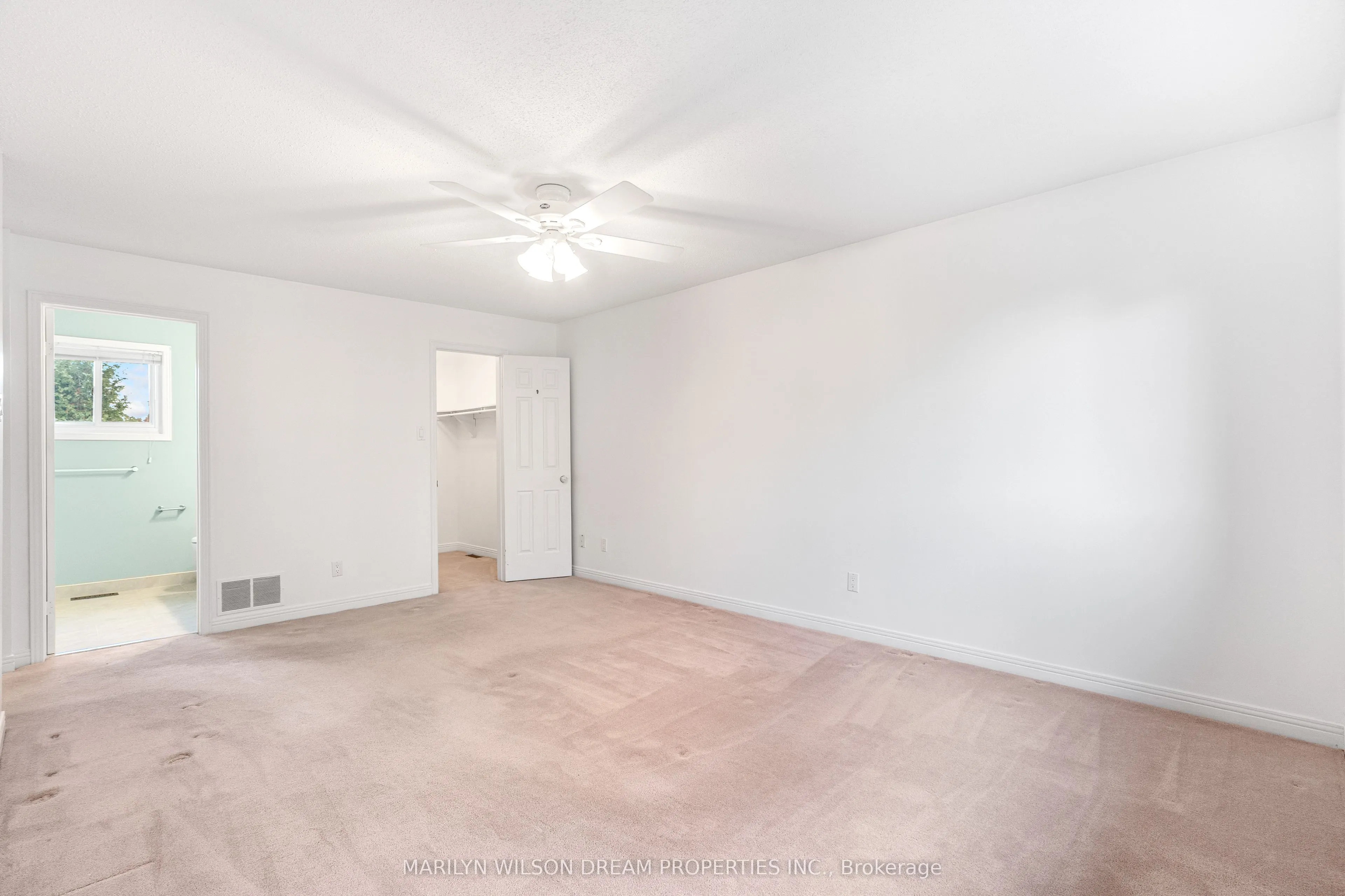 1150 Bordeau Grove