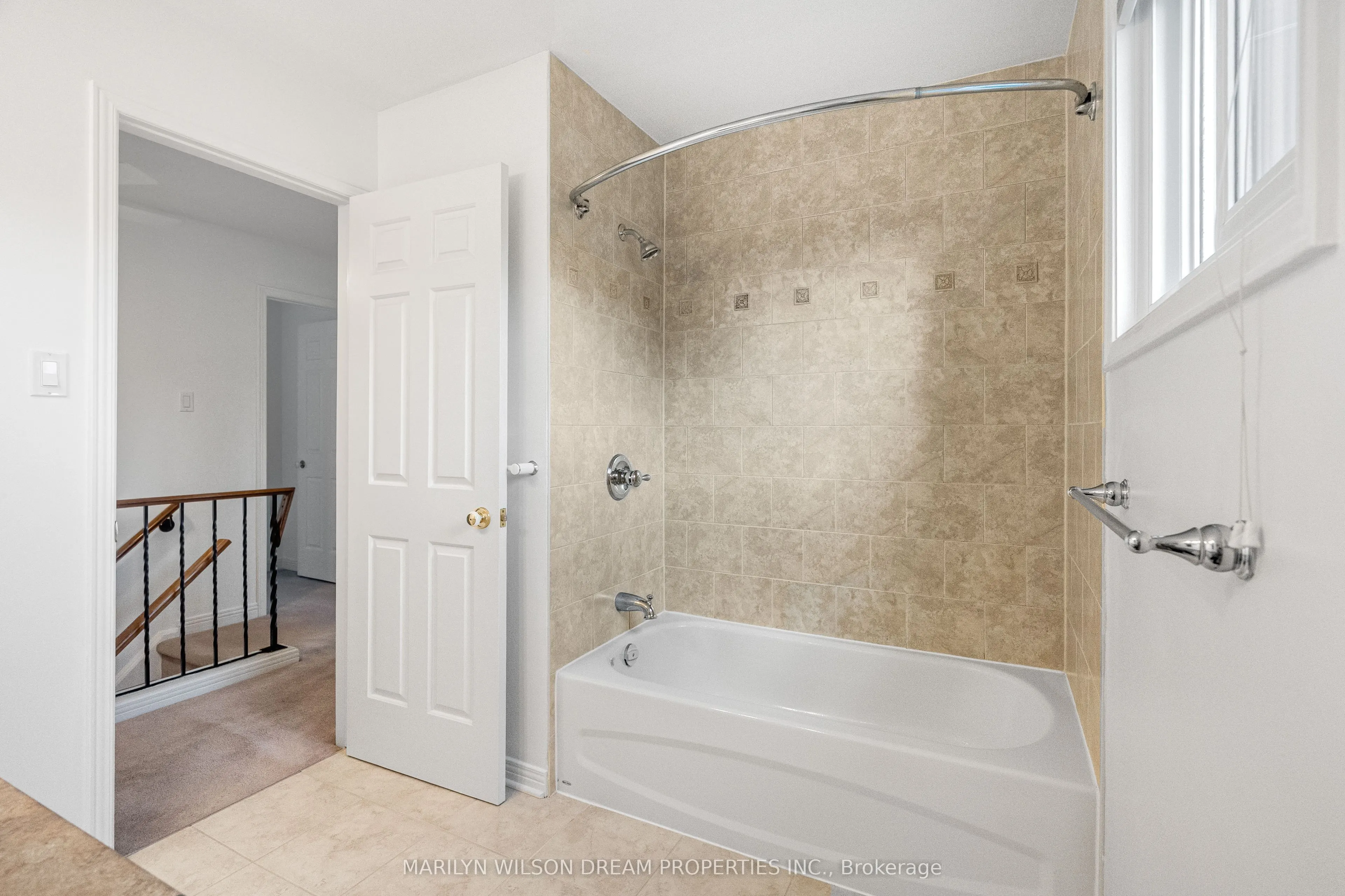 1150 Bordeau Grove