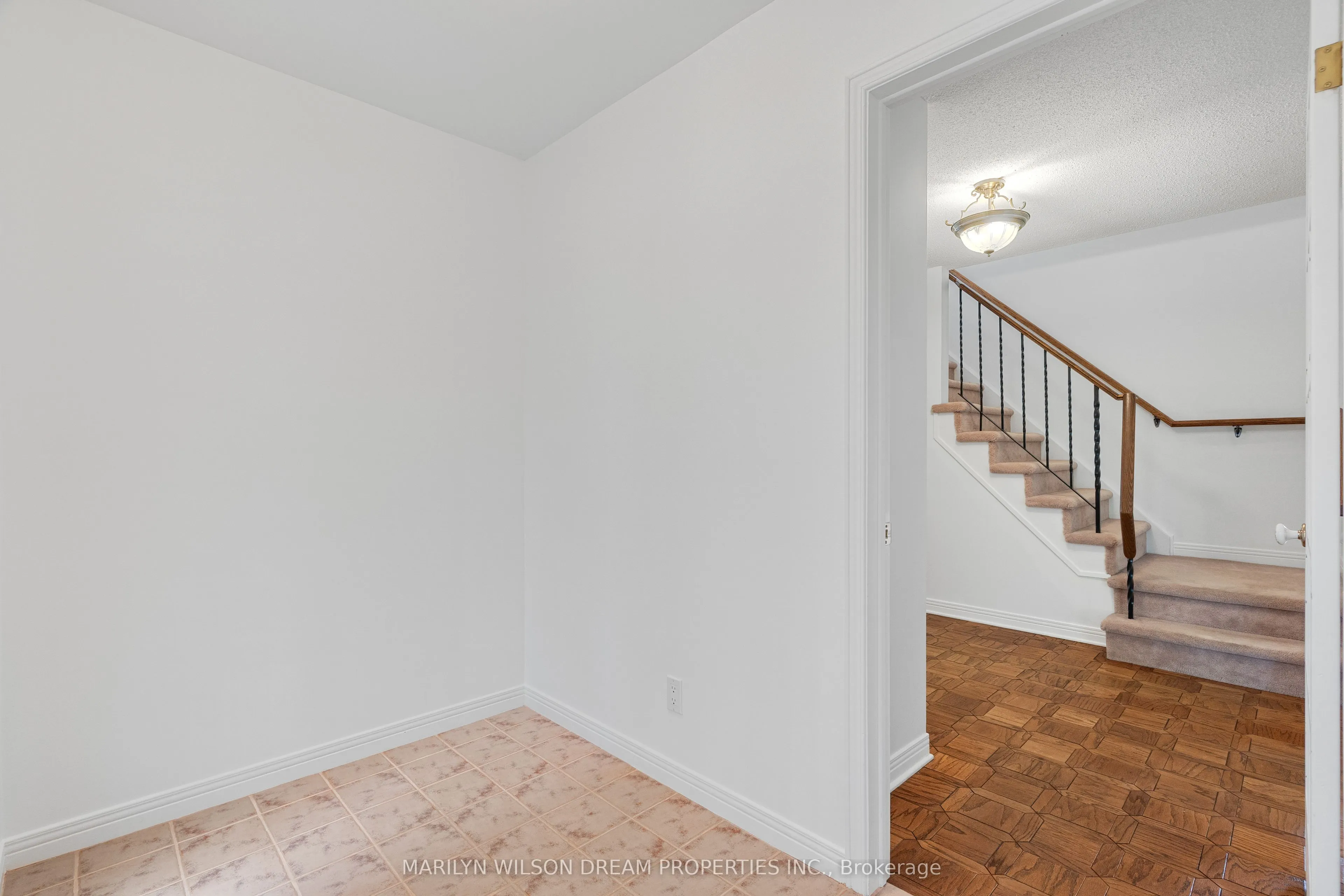 1150 Bordeau Grove