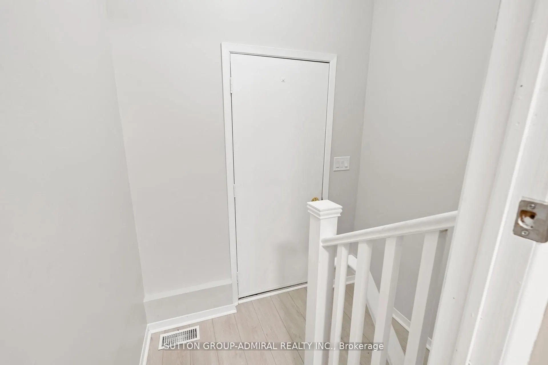 821 Bridle Path Crescent