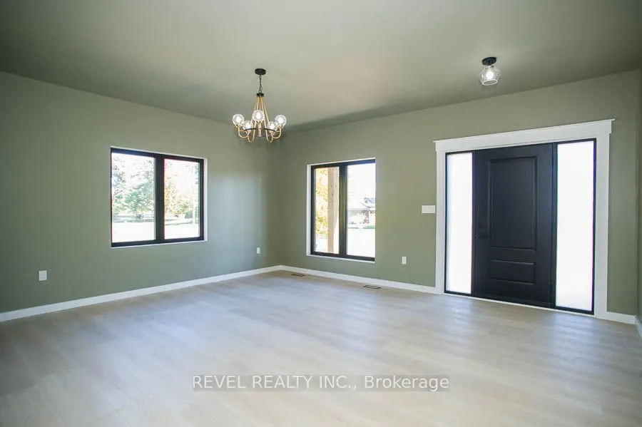 7 Scott Drive