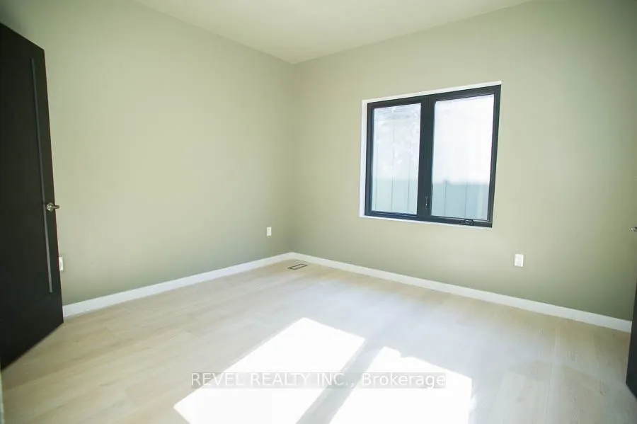 7 Scott Drive