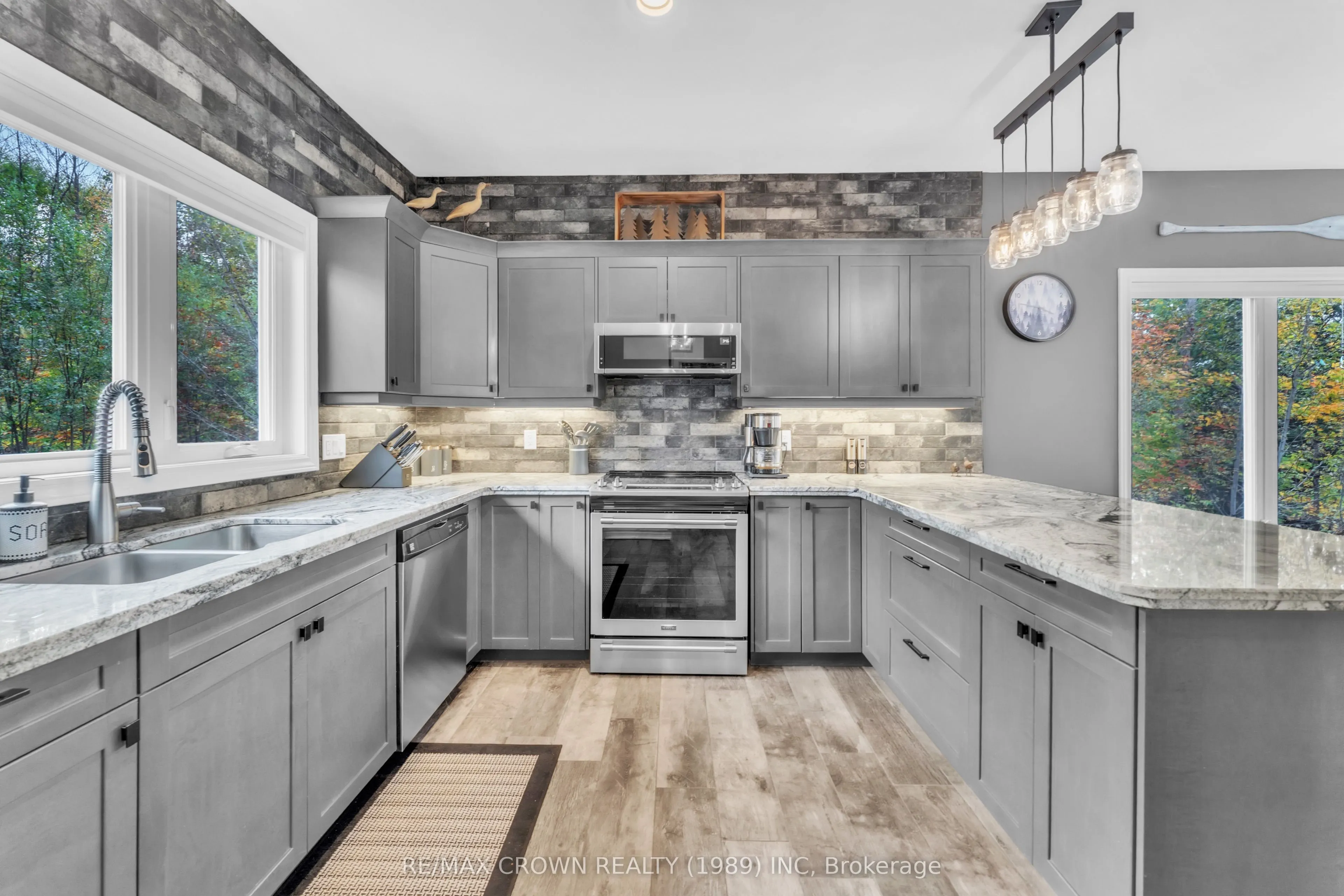 28 Maple Ridge Road