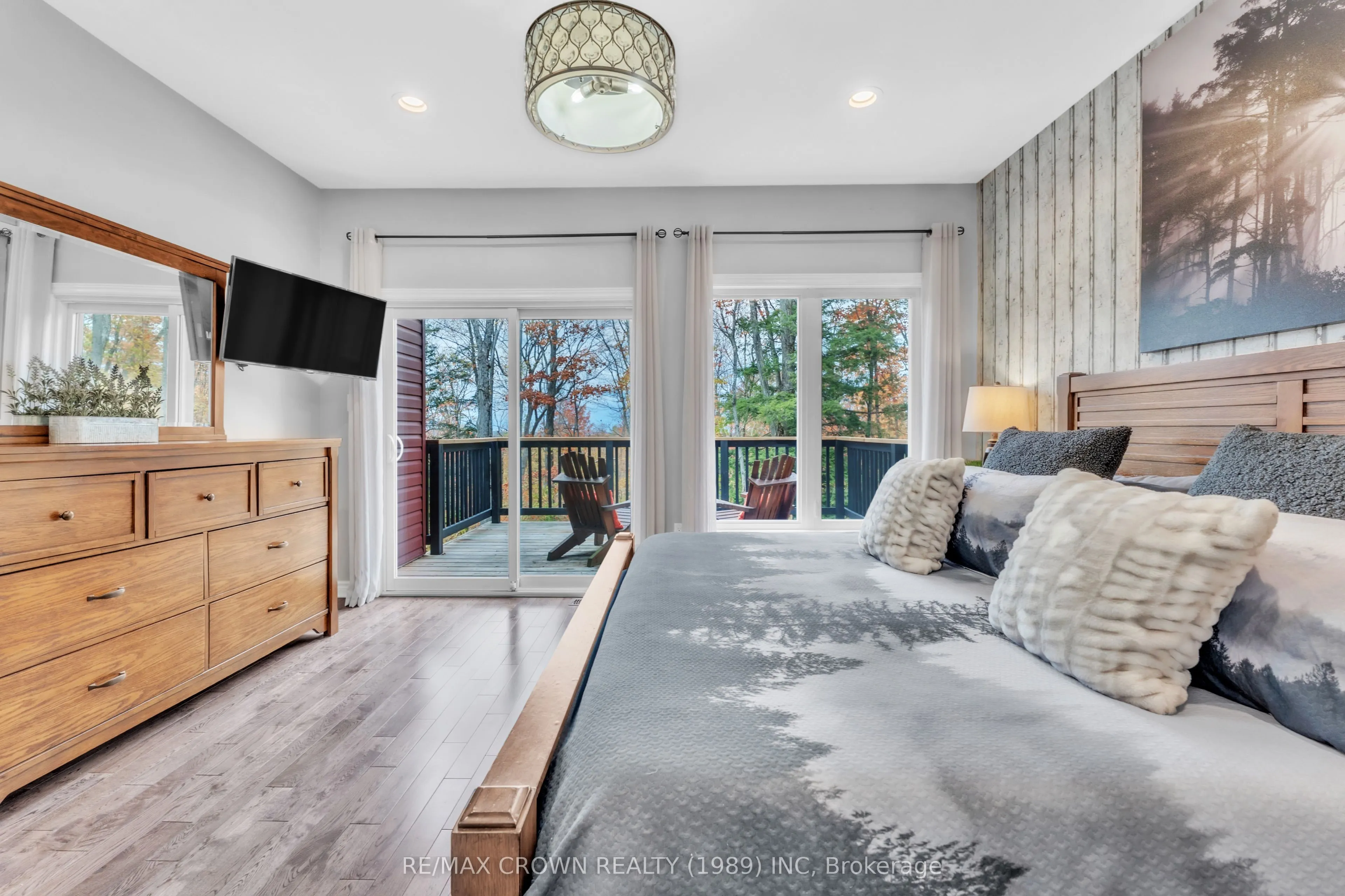 28 Maple Ridge Road