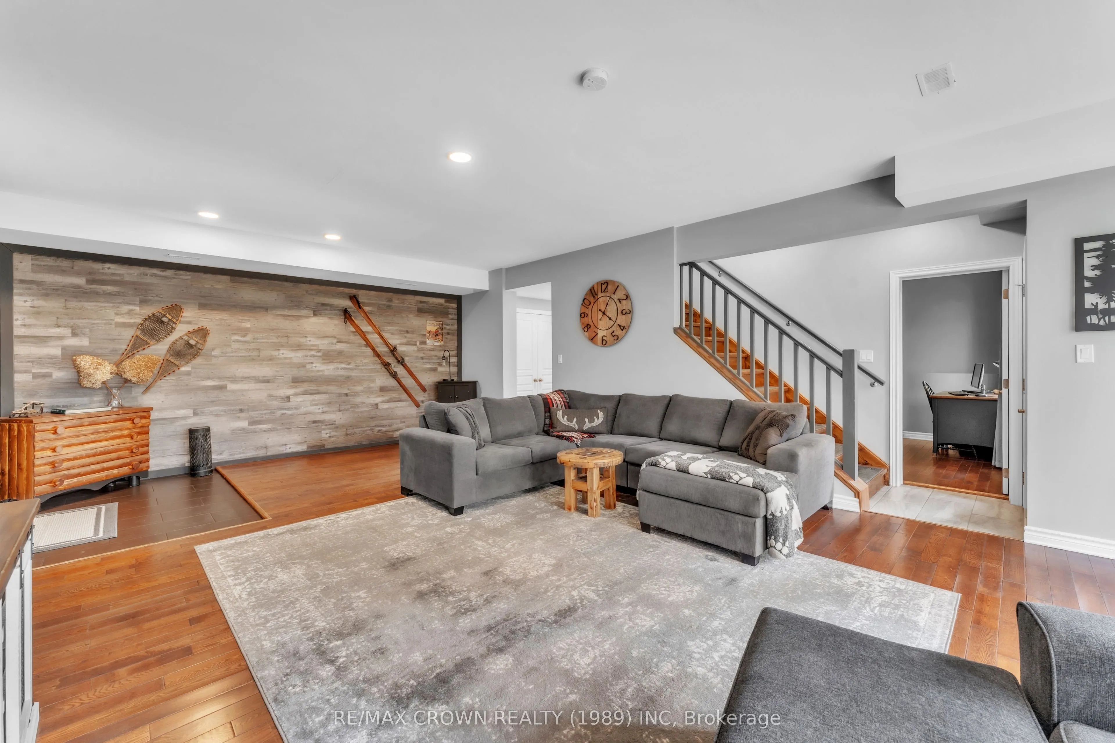 28 Maple Ridge Road