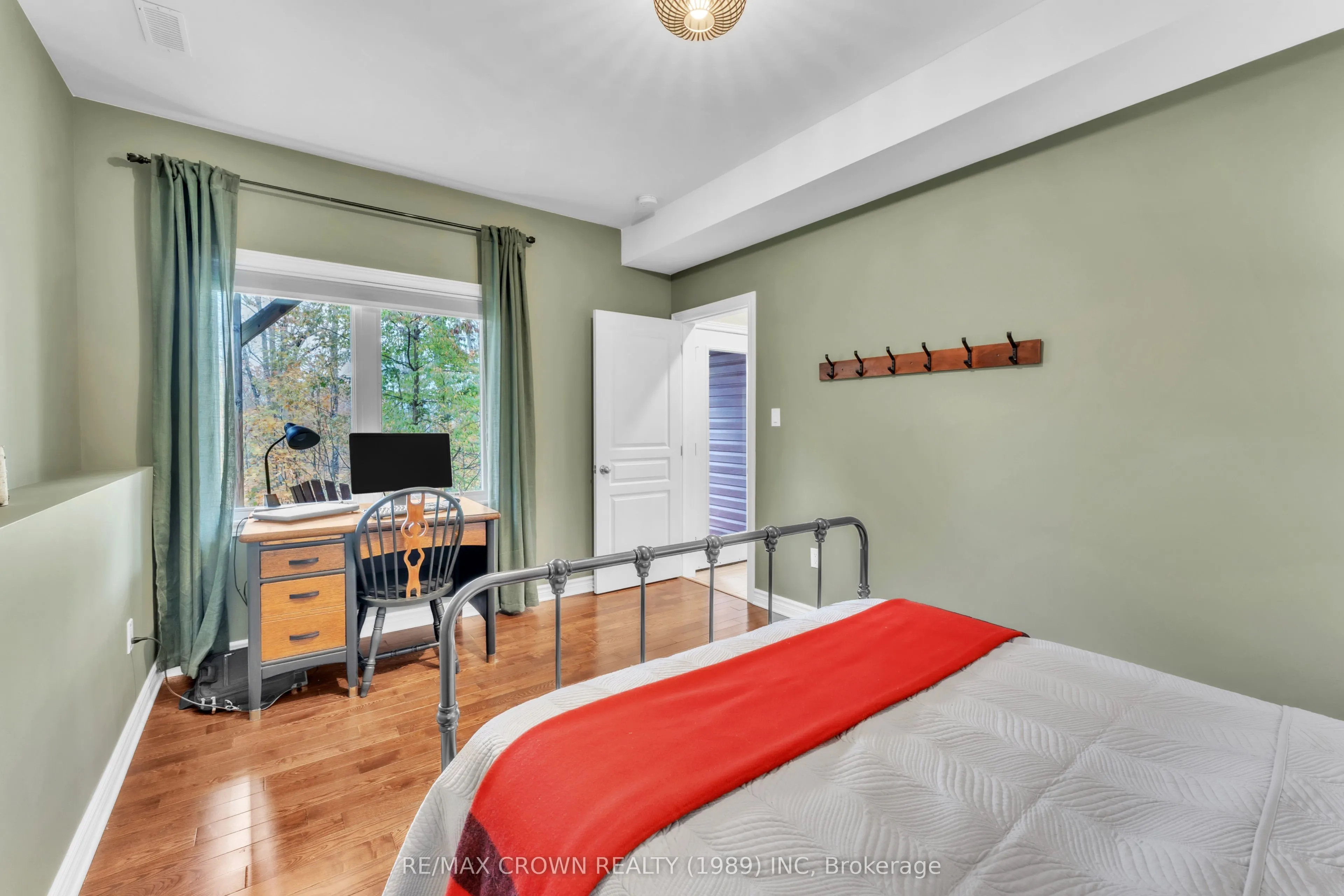 28 Maple Ridge Road