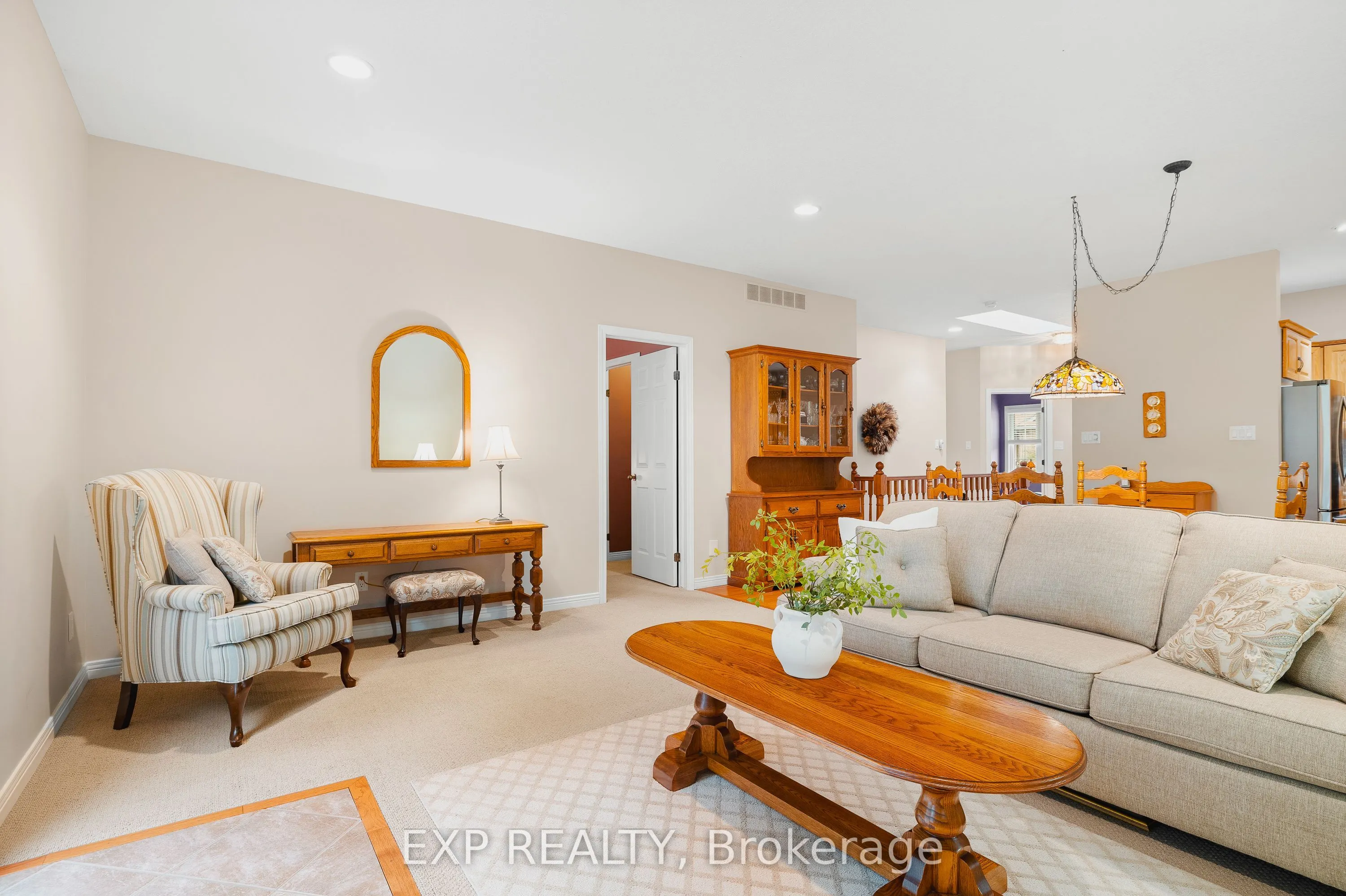 460 Waterloo Street, #2