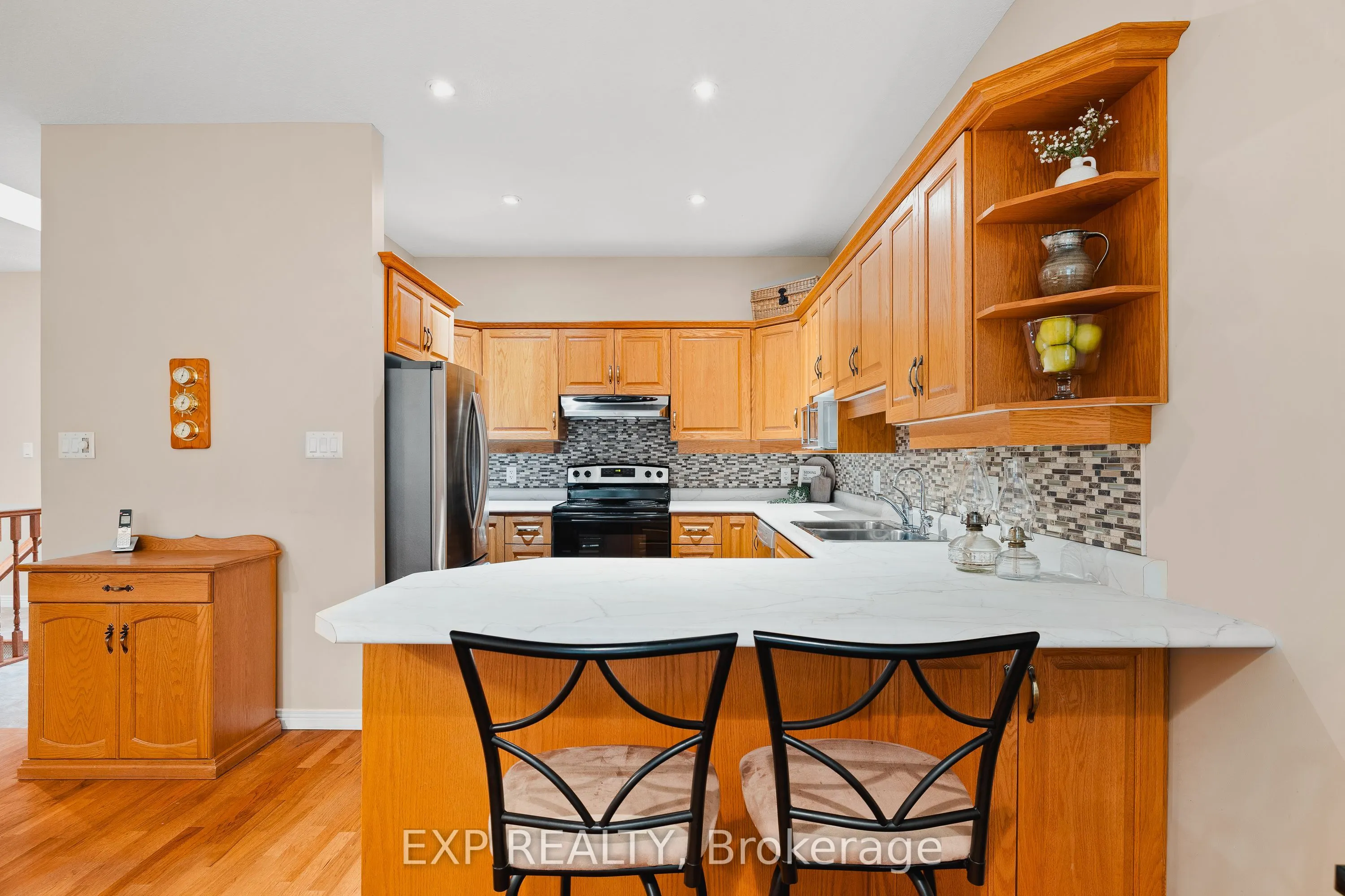 460 Waterloo Street, #2