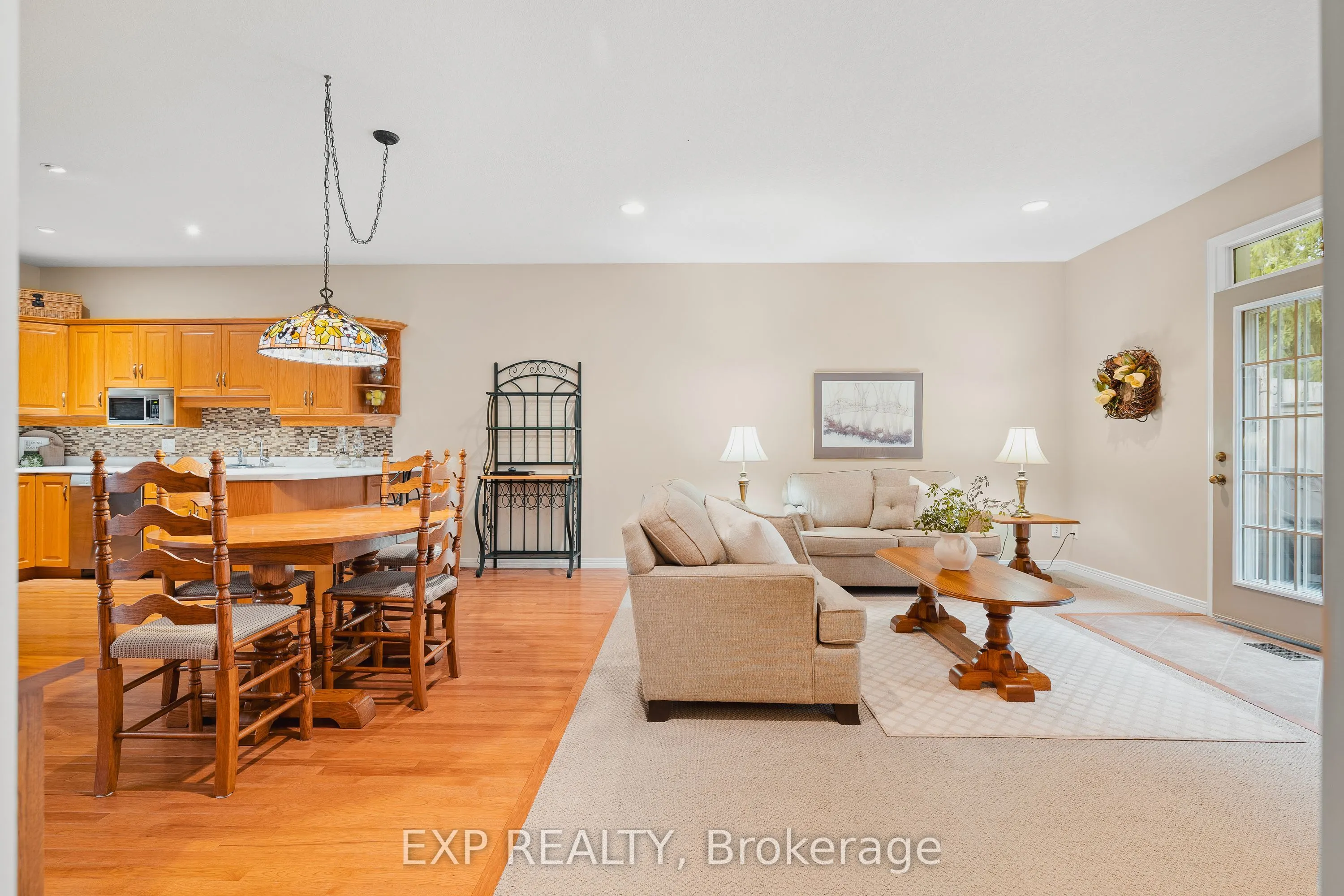 460 Waterloo Street, #2