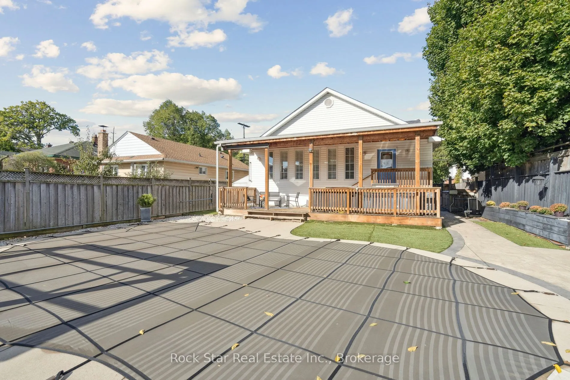 211 Rosedale Avenue