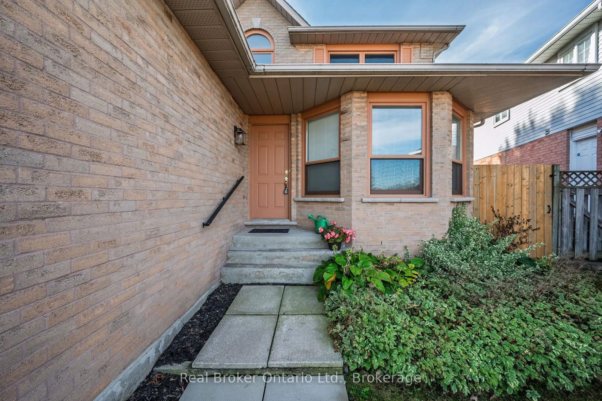 10 Avonbridge Court