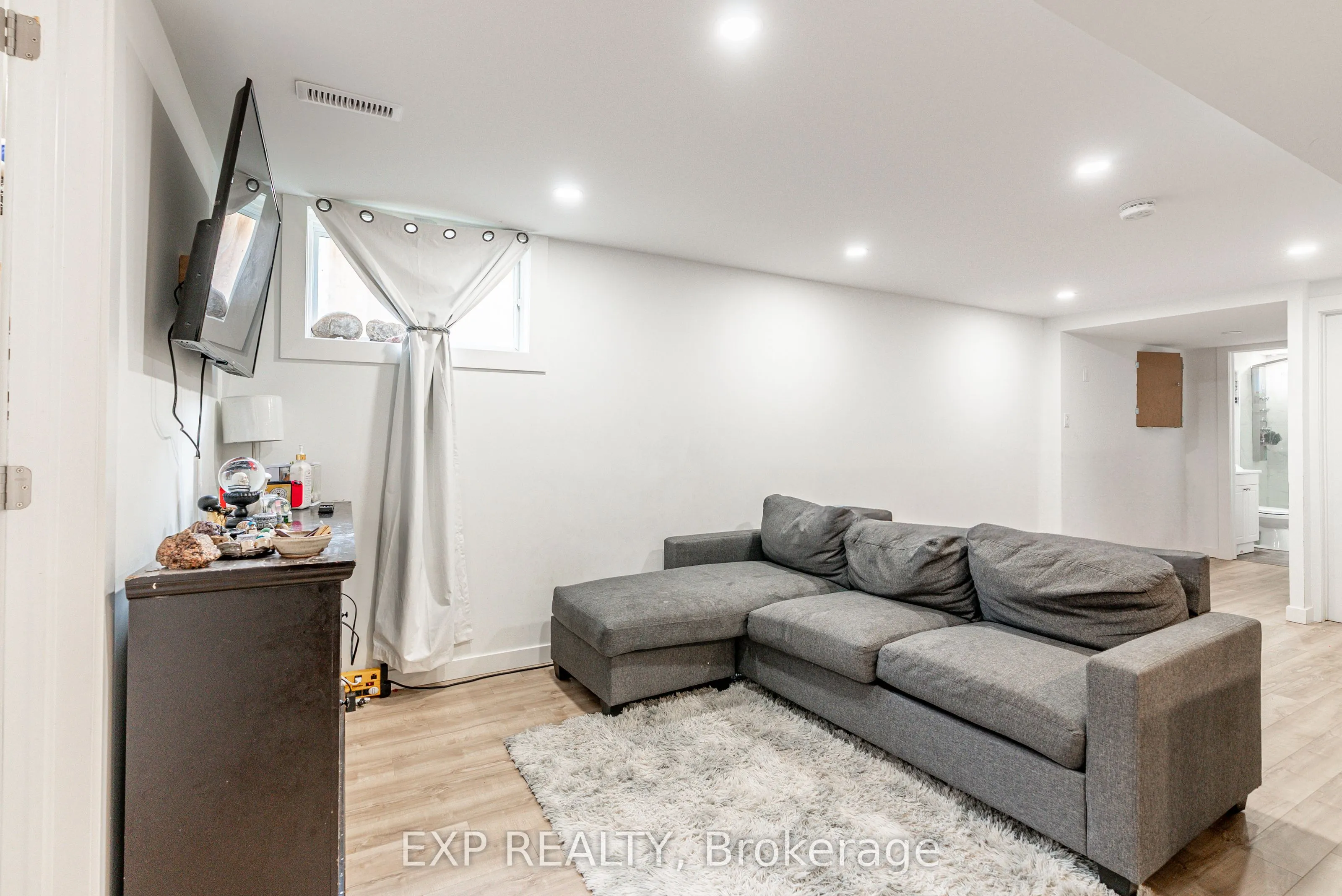 90 Commercial Street, #LOWER
