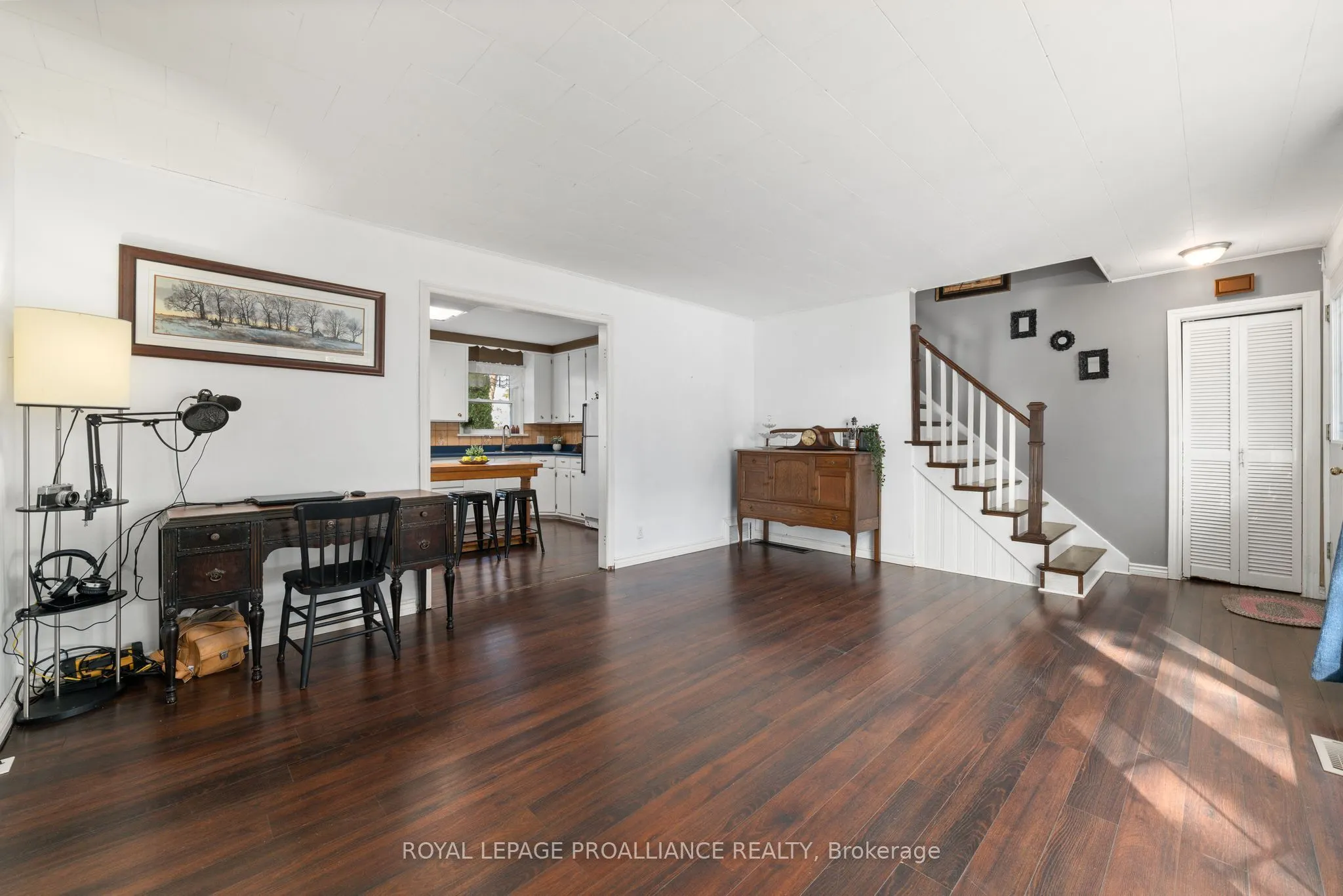 1067 AIRPORT Parkway